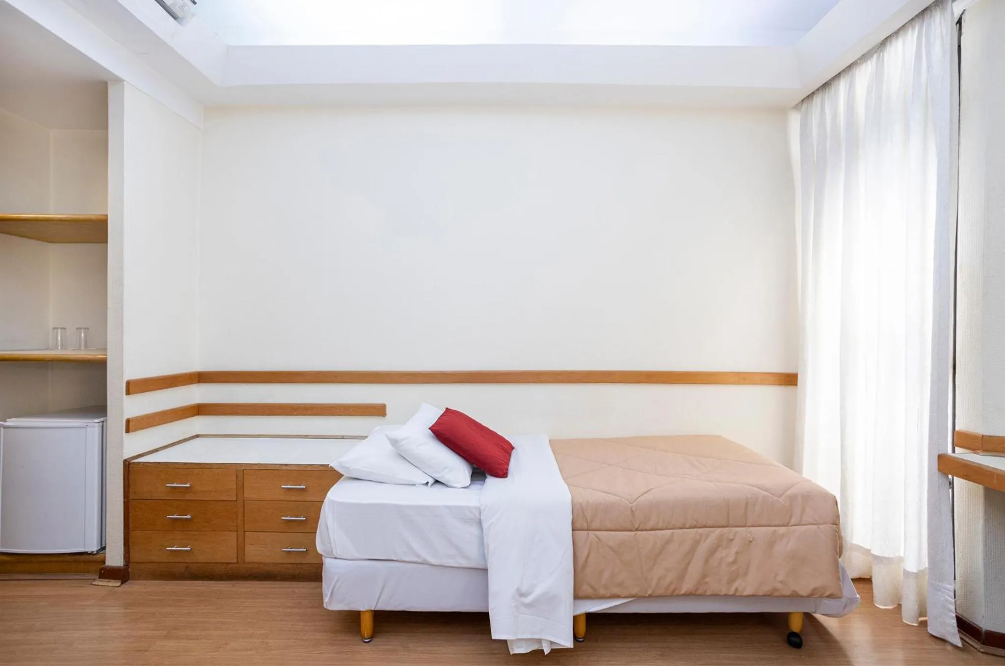 Bed in Nikkey Palace Hotel