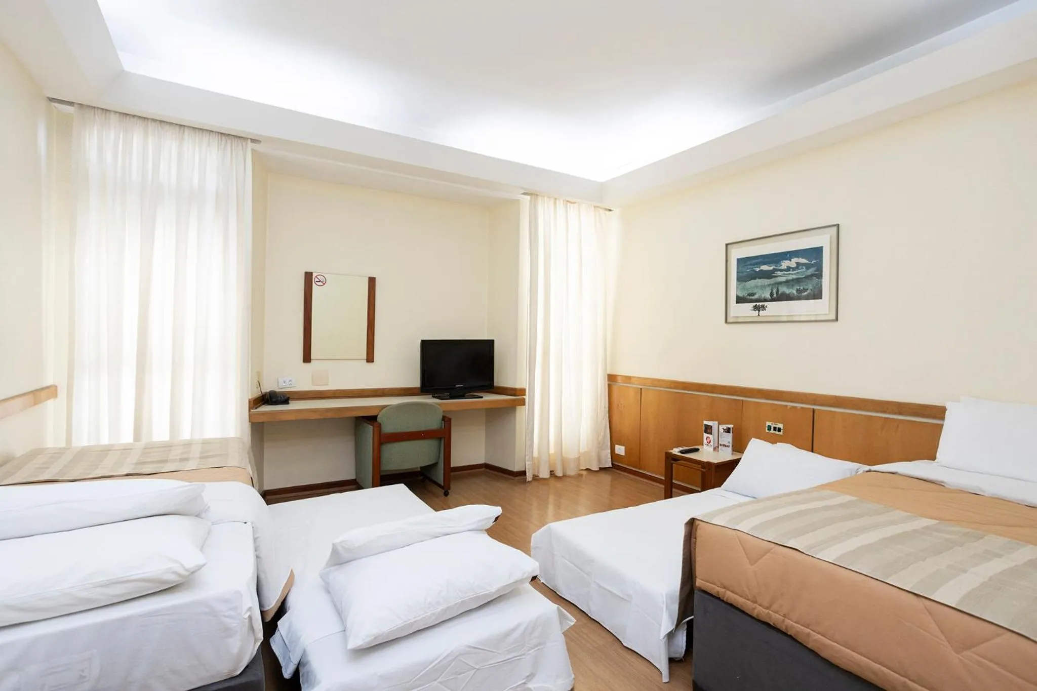 Photo of the whole room, Bed in Nikkey Palace Hotel