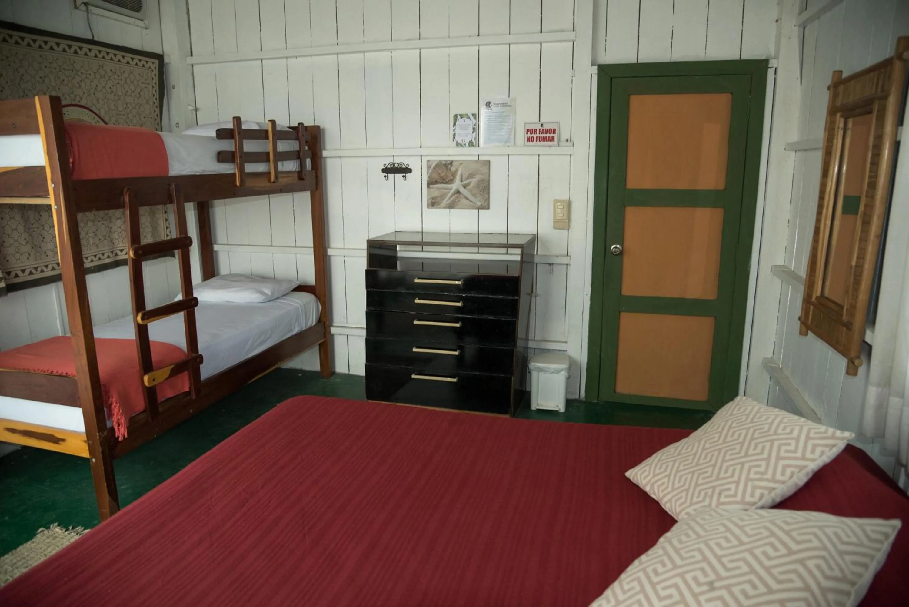 Decorative detail, Bed in La Gondola