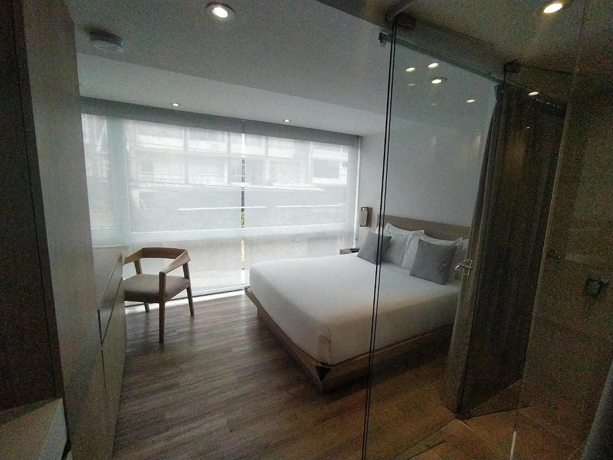 Bathroom, Bed in Urban Heights Bogota