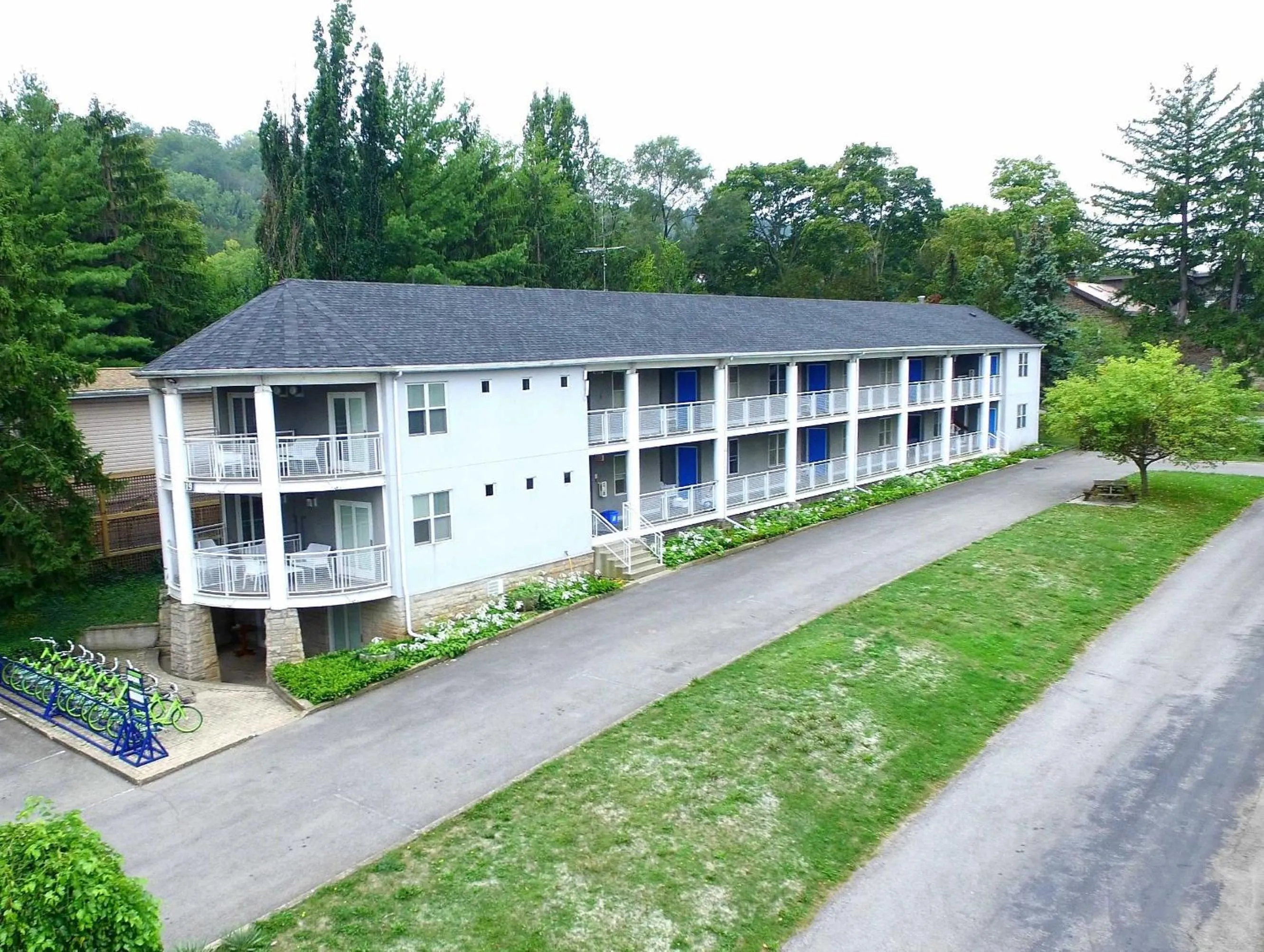 Property building in The Kent Motel