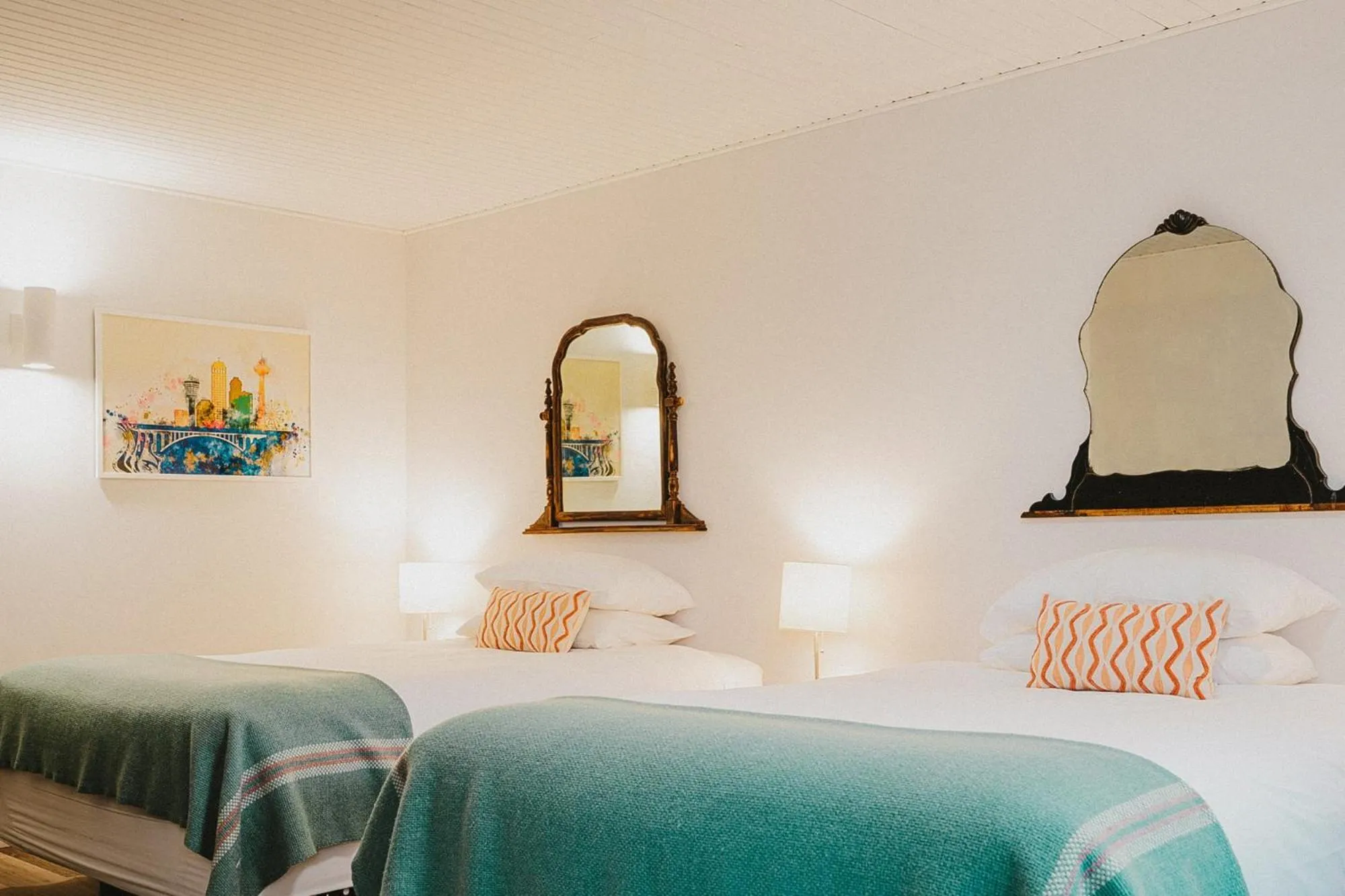 Bed in The Kent Motel