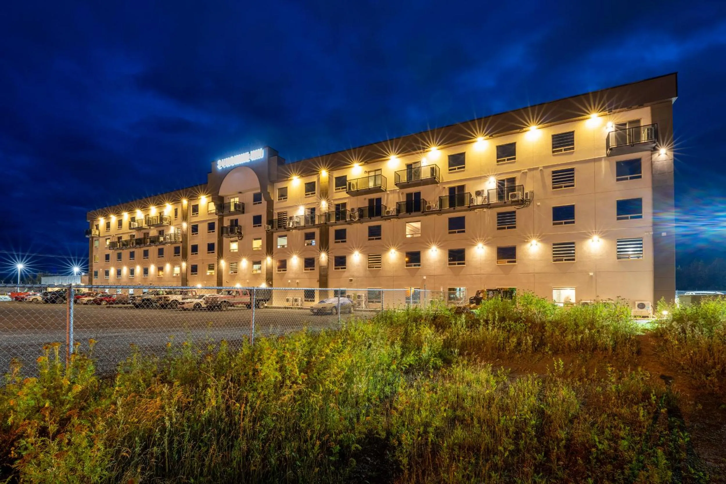 Property building in Quality Inn Sunshine Suites