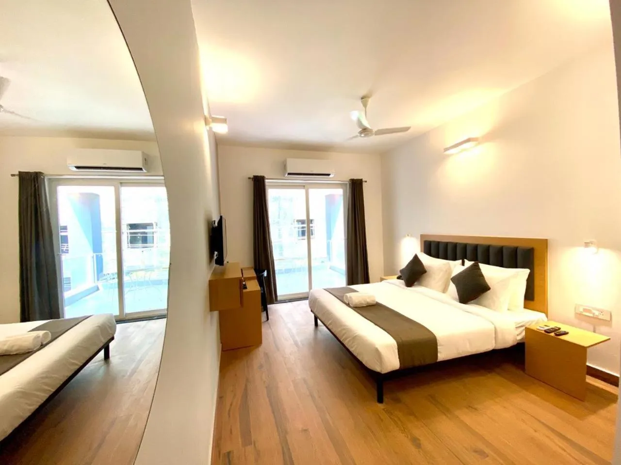 View (from property/room), Bed in Amigos Candolim Beach