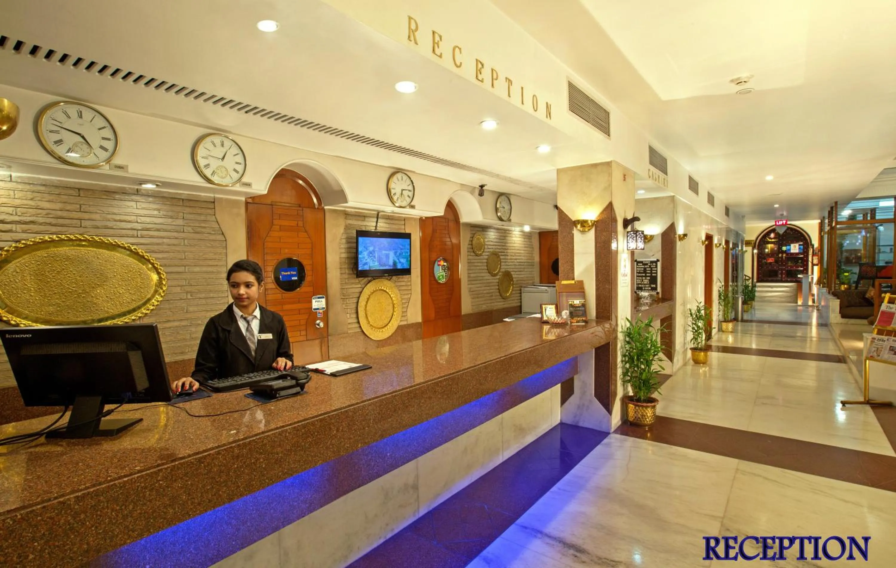 Lobby or reception in Hotel Rajmahal