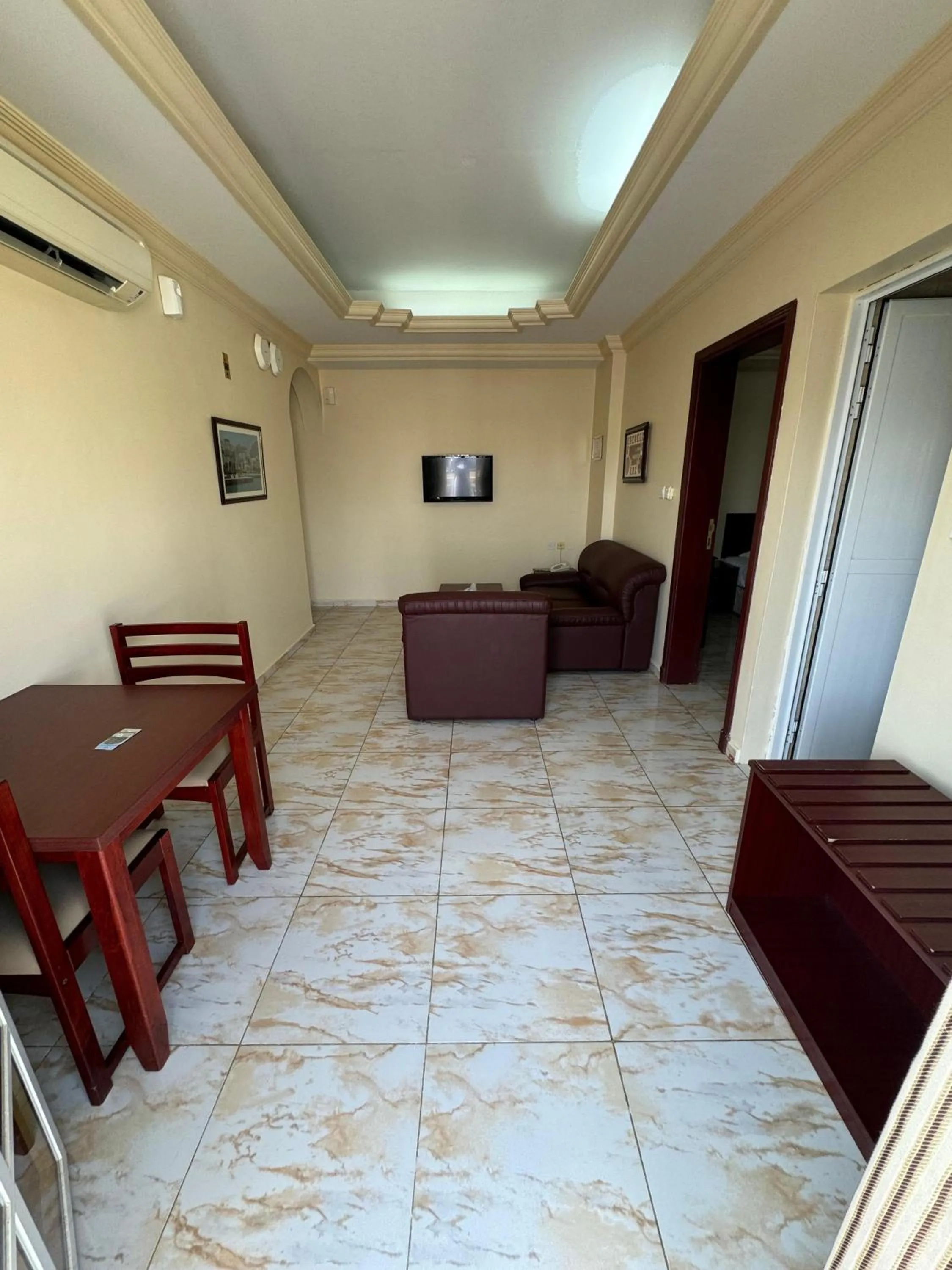 Al Ferdous Hotel Apartments