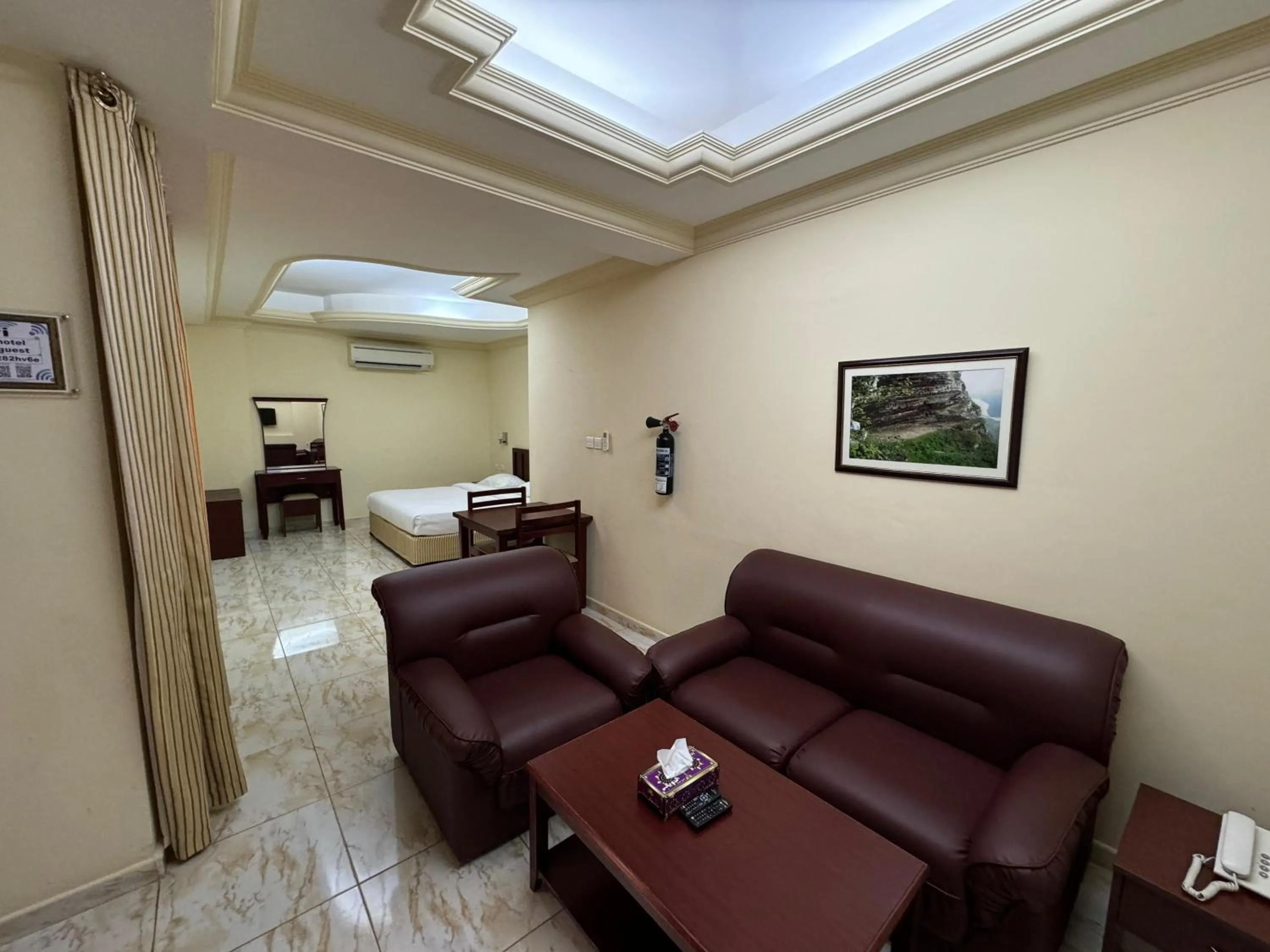 Bed in Al Ferdous Hotel Apartments