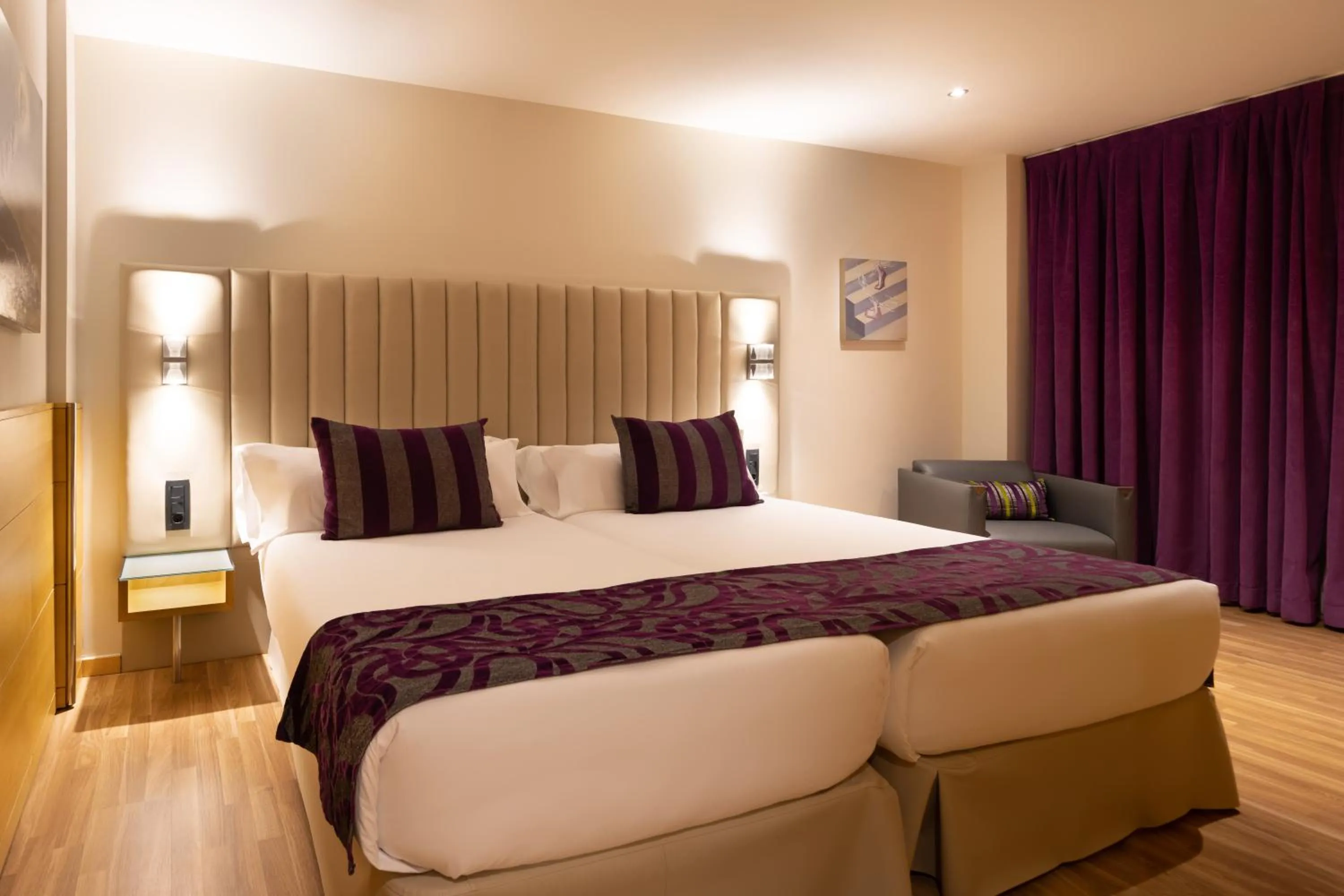 Bed in Hotel Sansi Barcelona