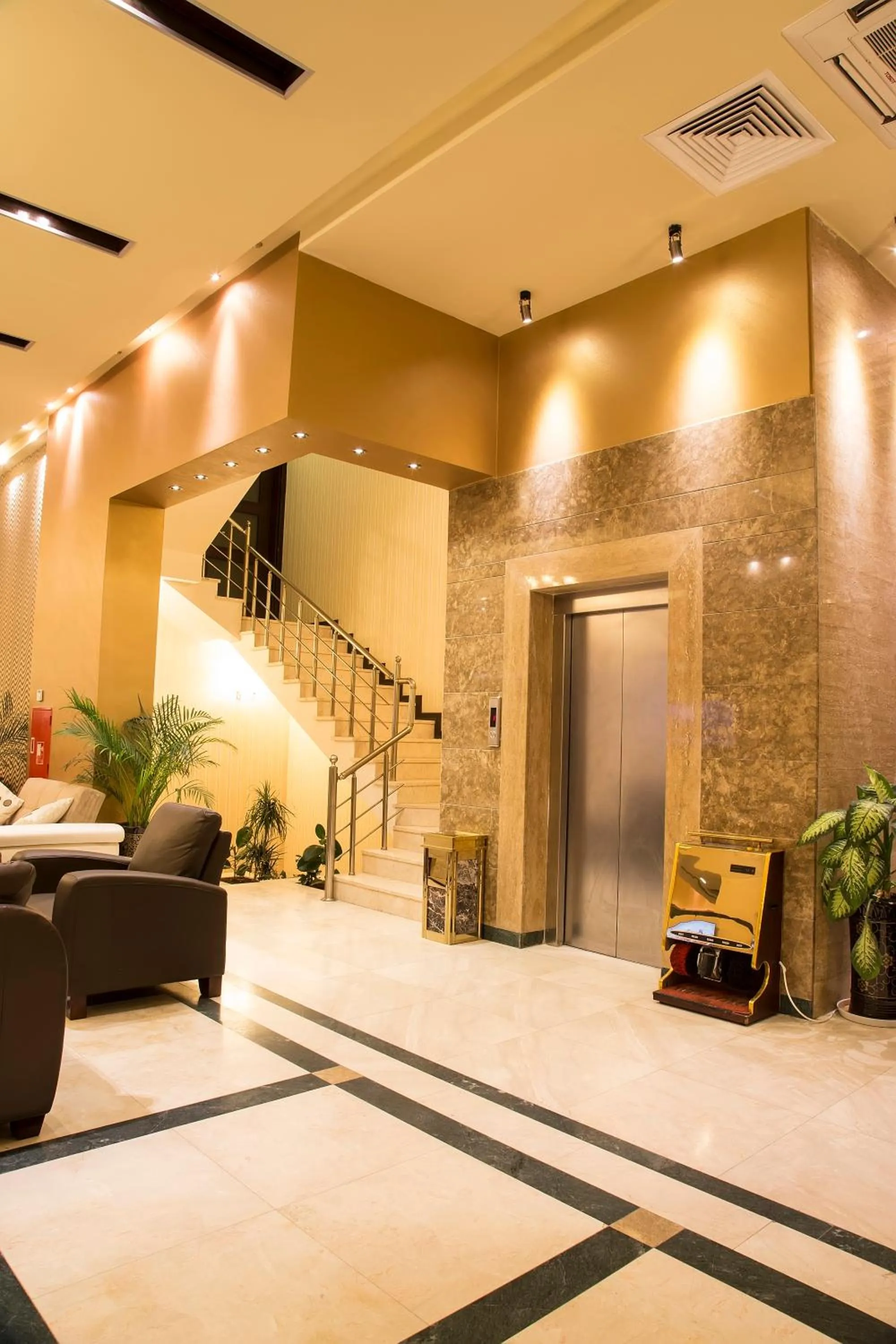 Lobby or reception in Asenappar Hotel