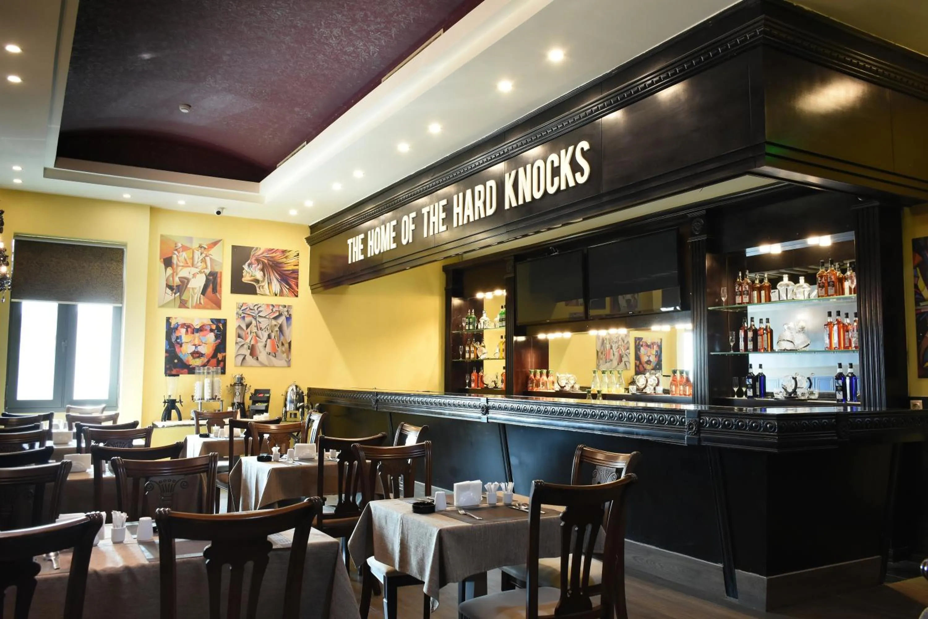 Buffet breakfast in Asenappar Hotel