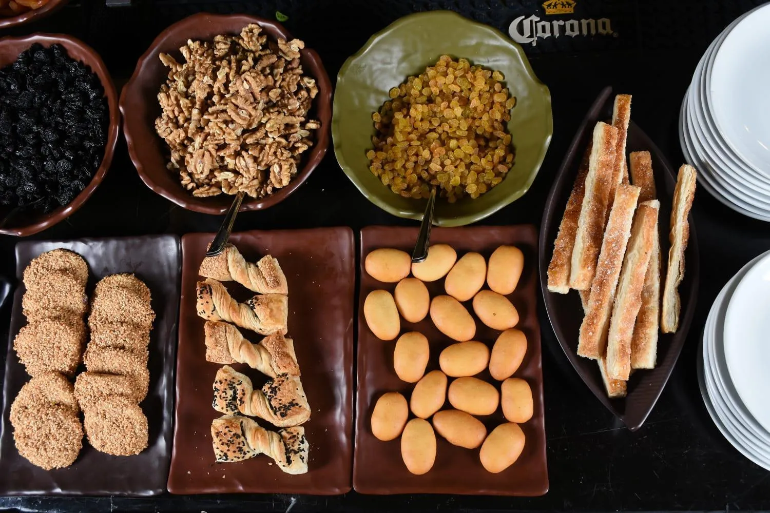 Restaurant/places to eat in Asenappar Hotel