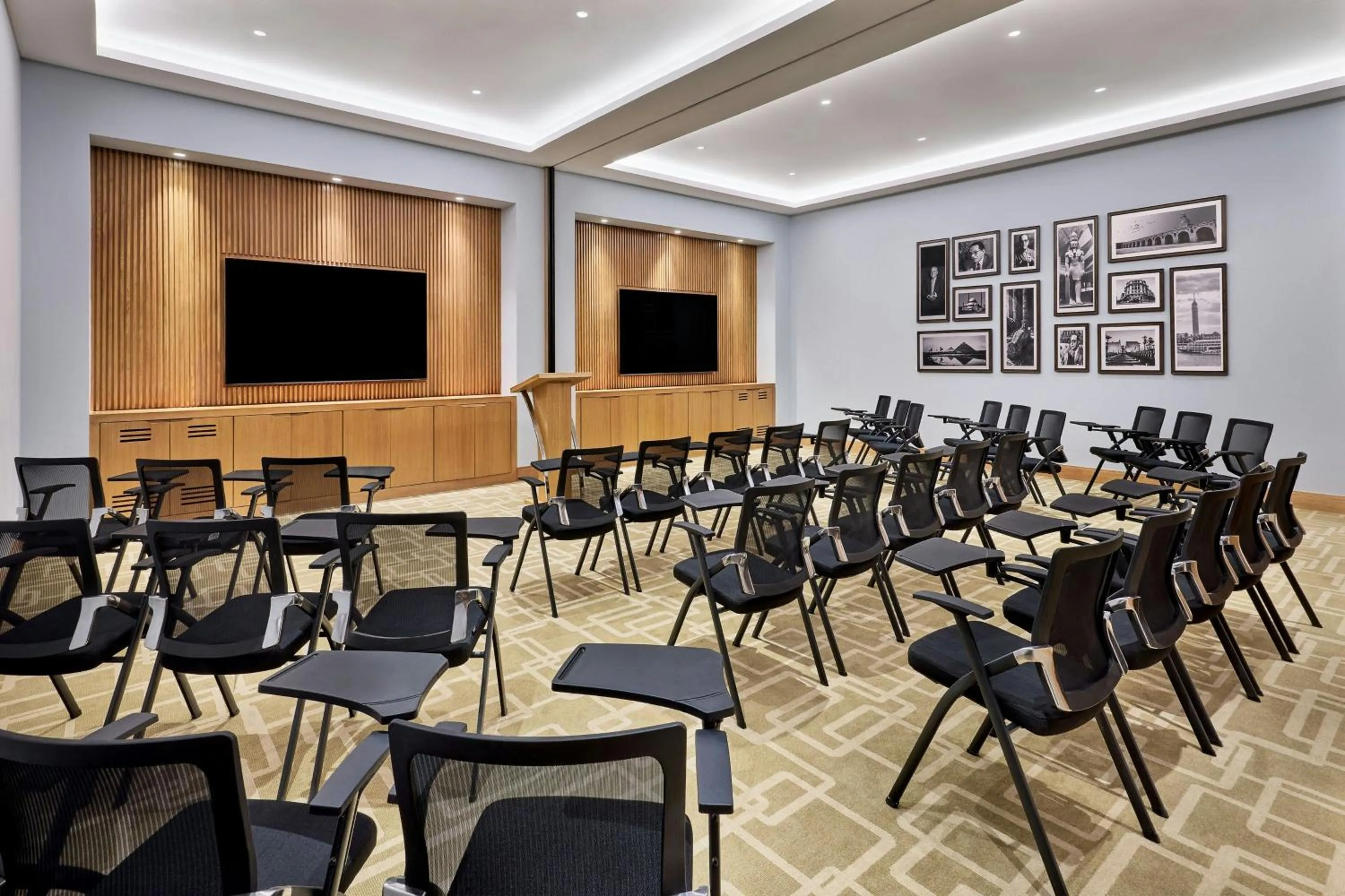 Meeting/conference room in Le Meridien Cairo Airport