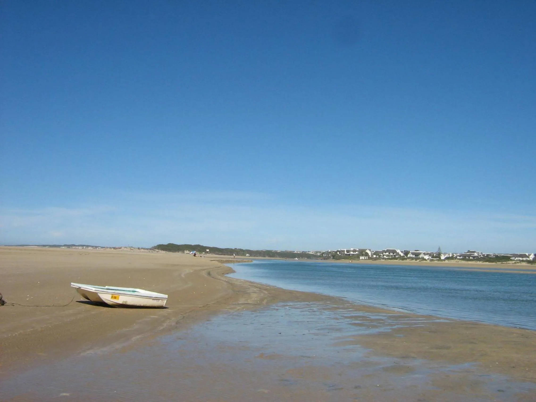 Natural landscape in i-LOLLO Bed & Breakfast at the River Mouth