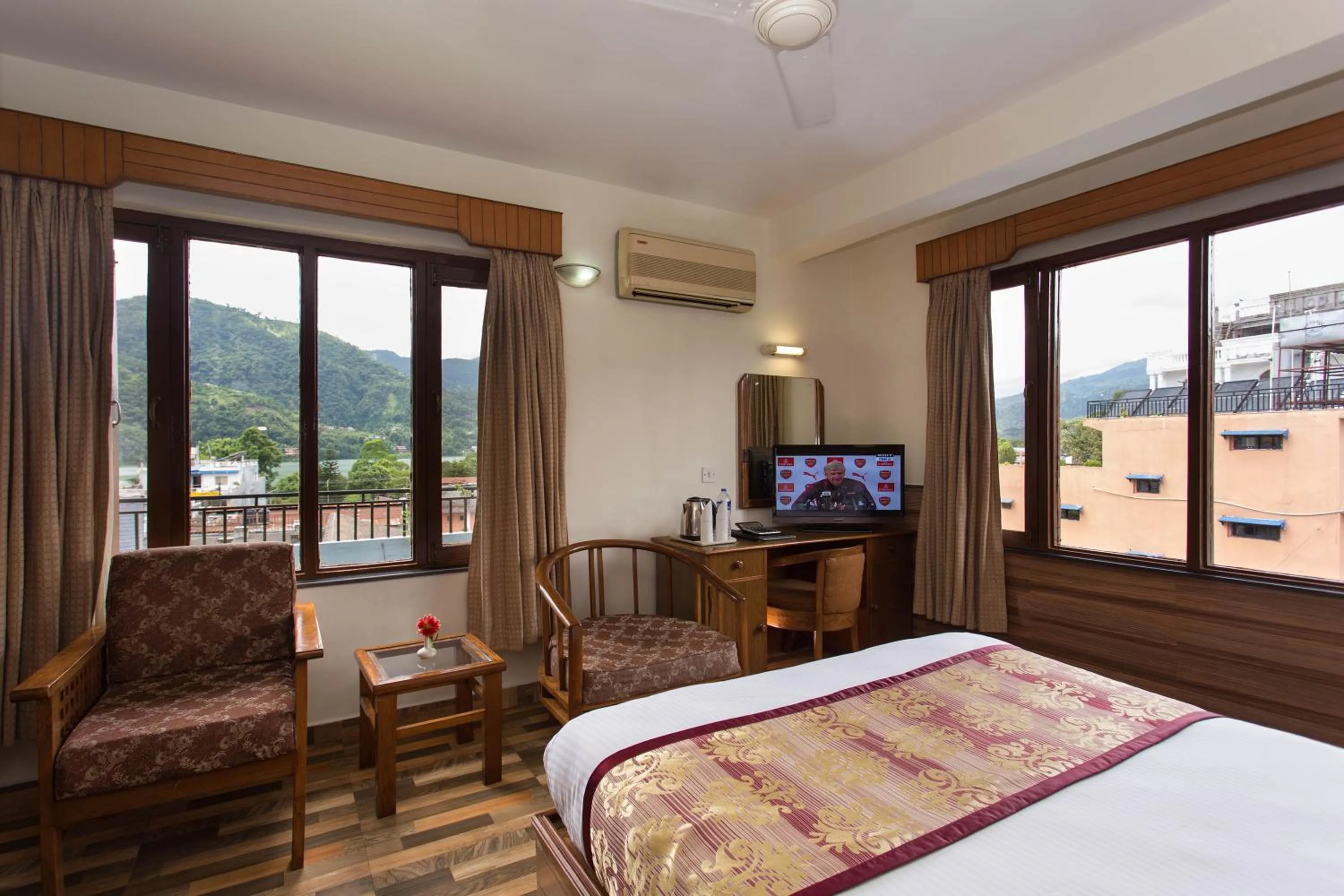 TV and multimedia, Bed in Hotel Tulsi