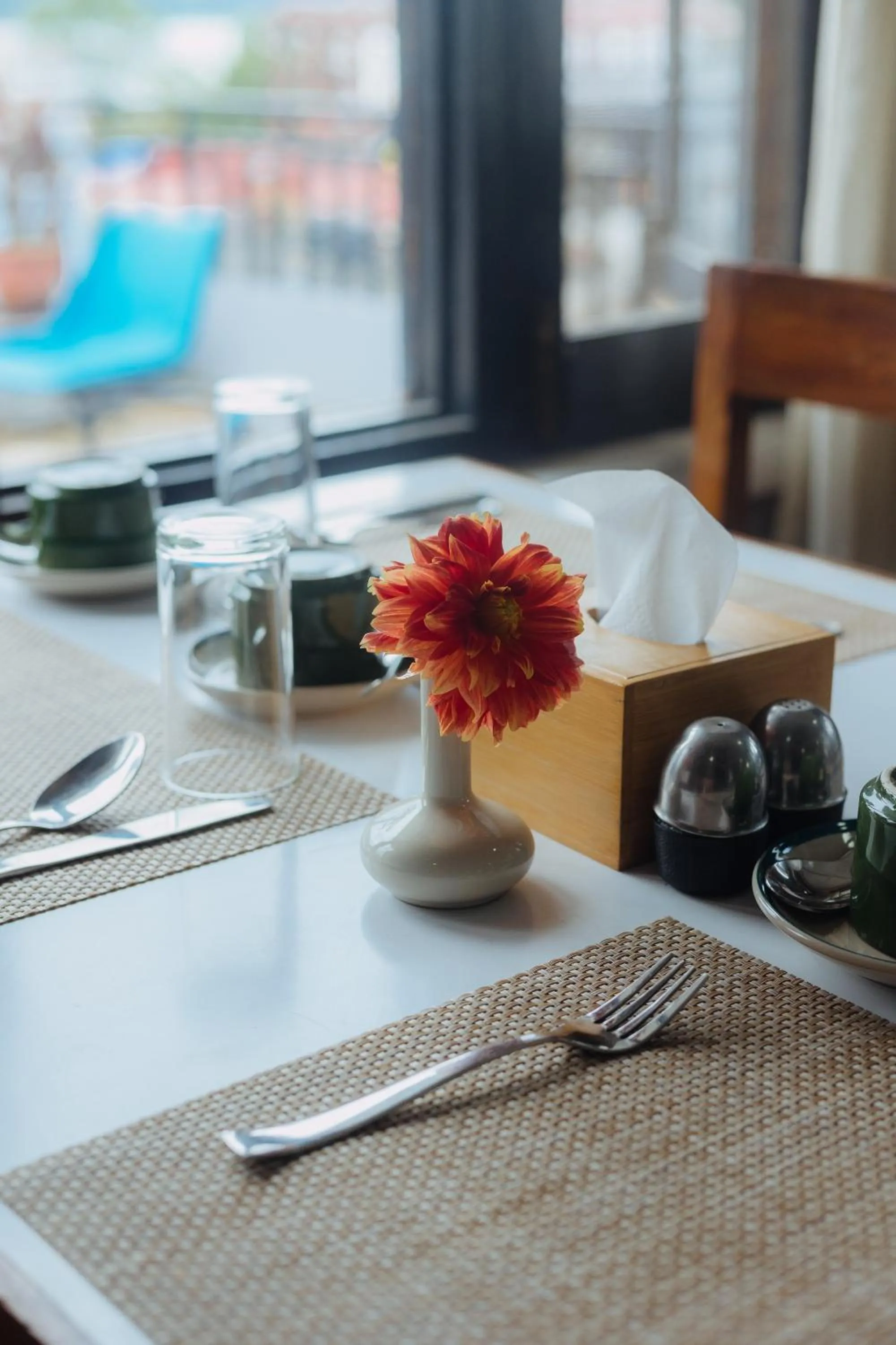 Restaurant/places to eat in Hotel Tulsi