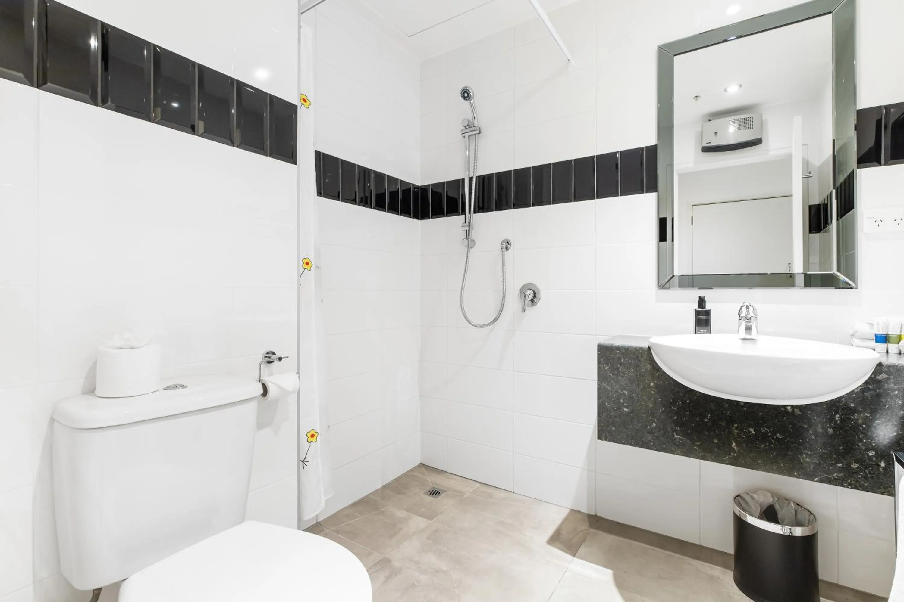 Bathroom in Hotel 115