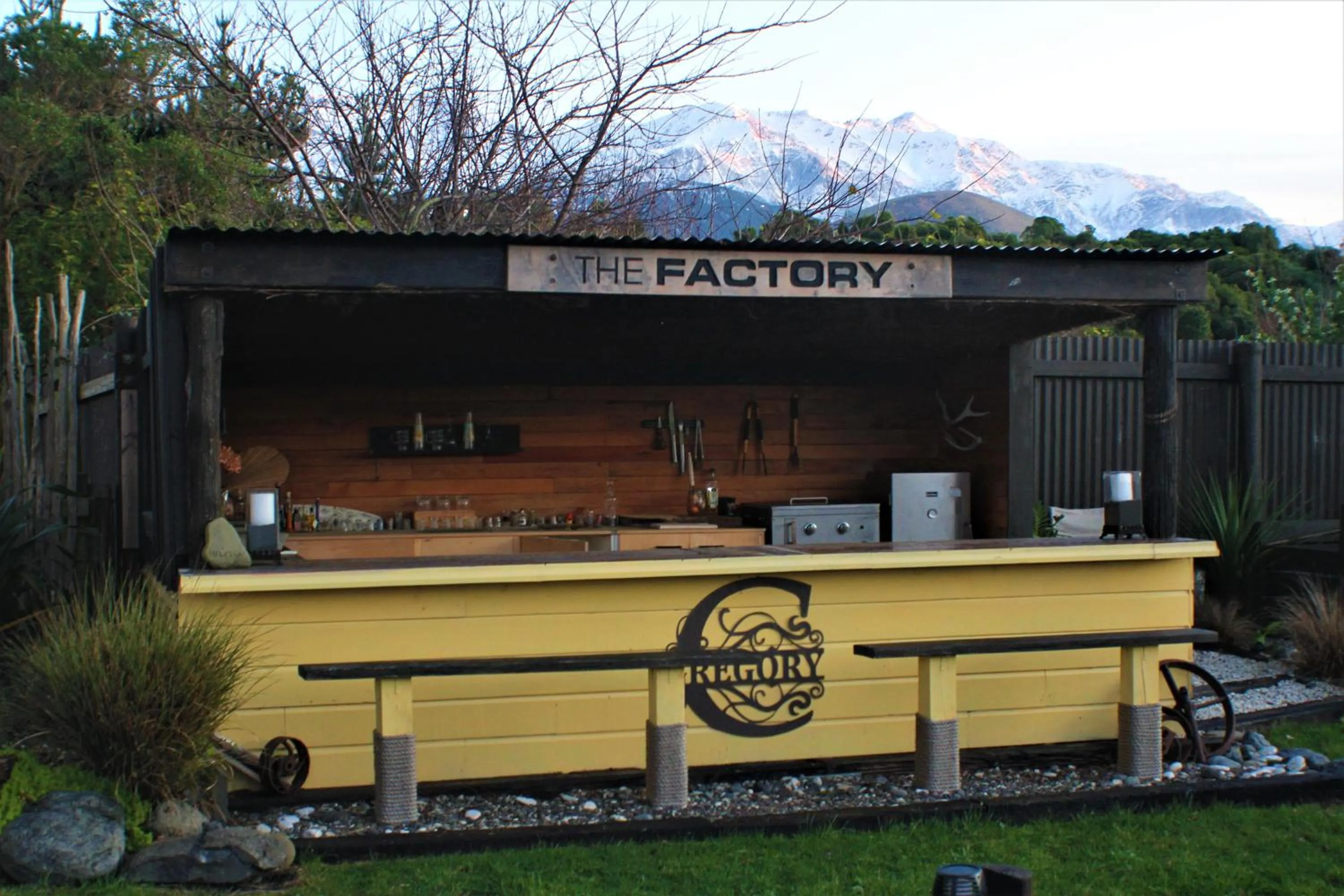 Lounge or bar in The Factory Luxury Accomodation