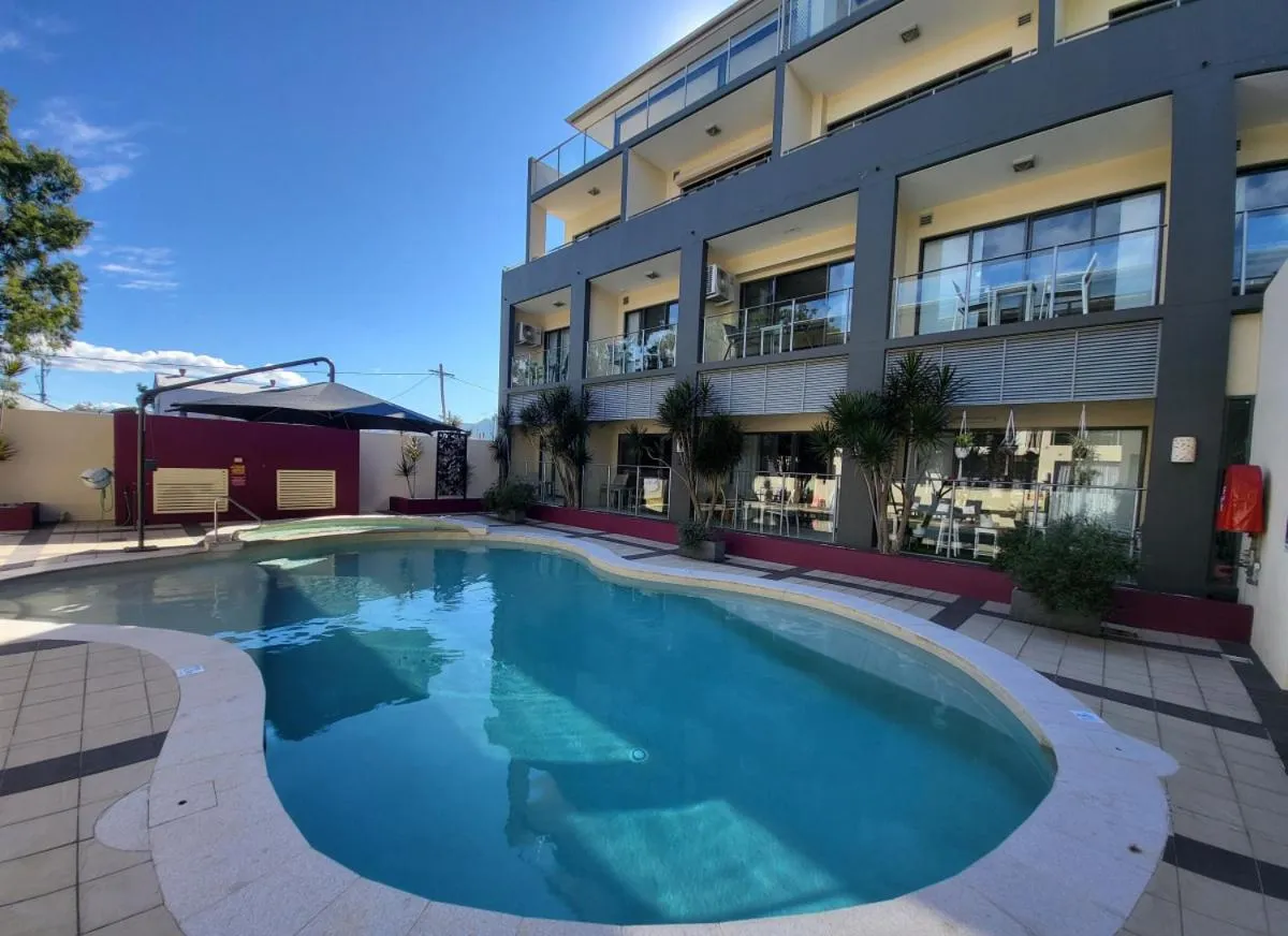 Swimming pool in Eden by the Bay