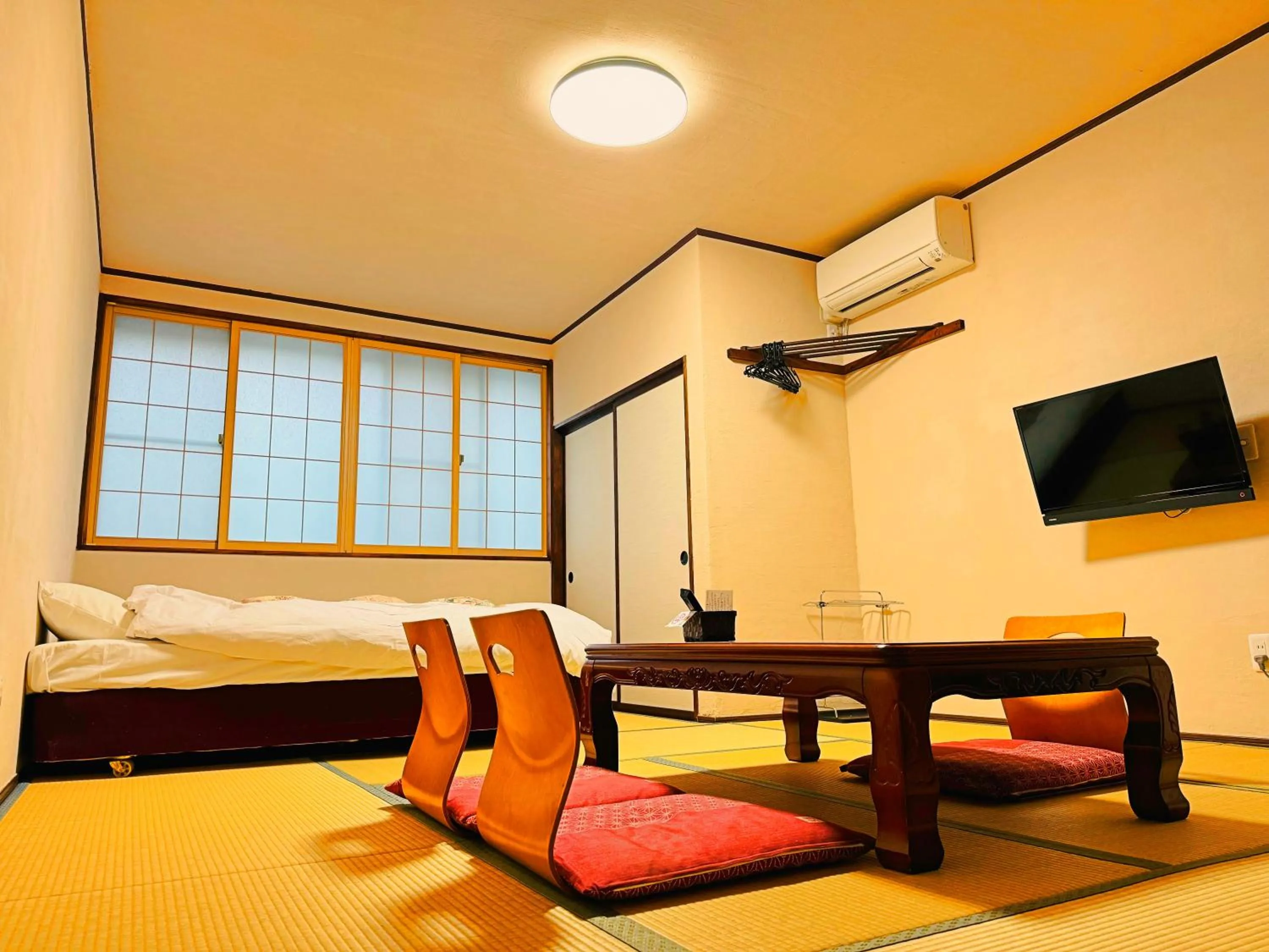 Bed in Onsen Yado Misuzuso