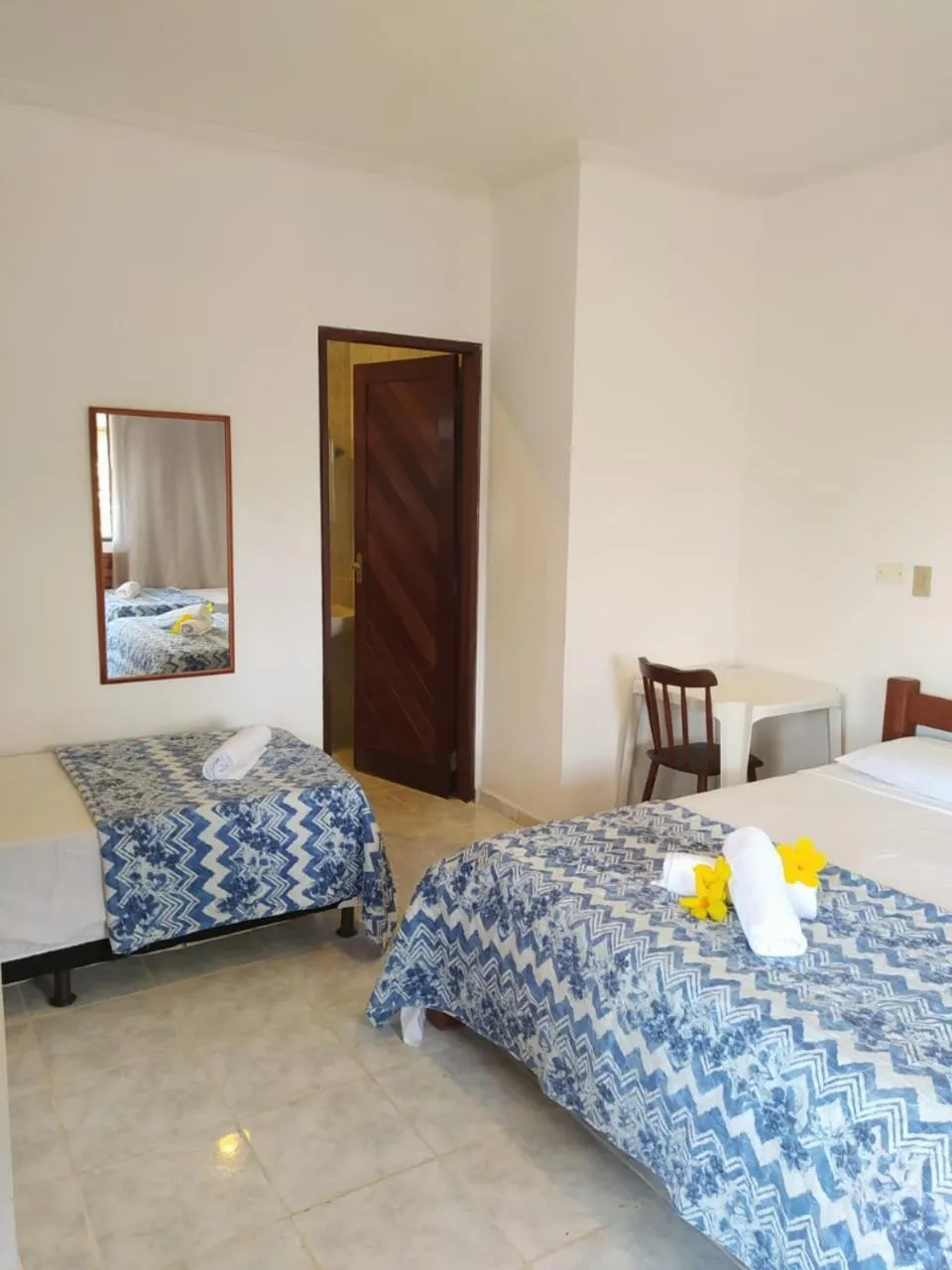 Photo of the whole room, Bed in Pousada Luz do Porto