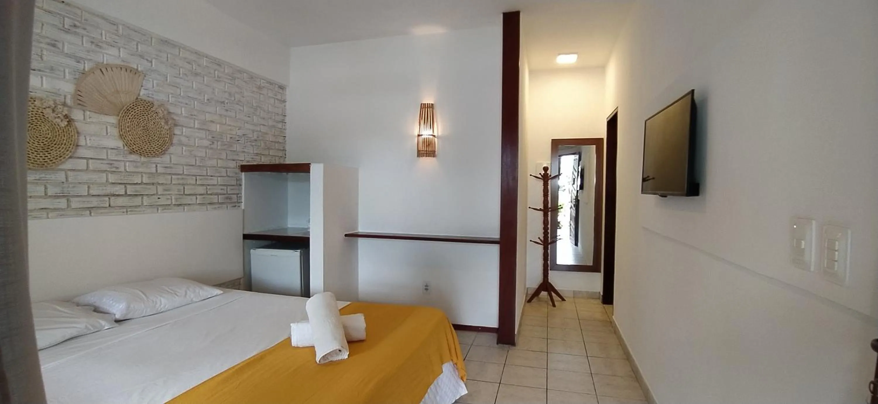 Photo of the whole room, Bed in Pousada Luz do Porto