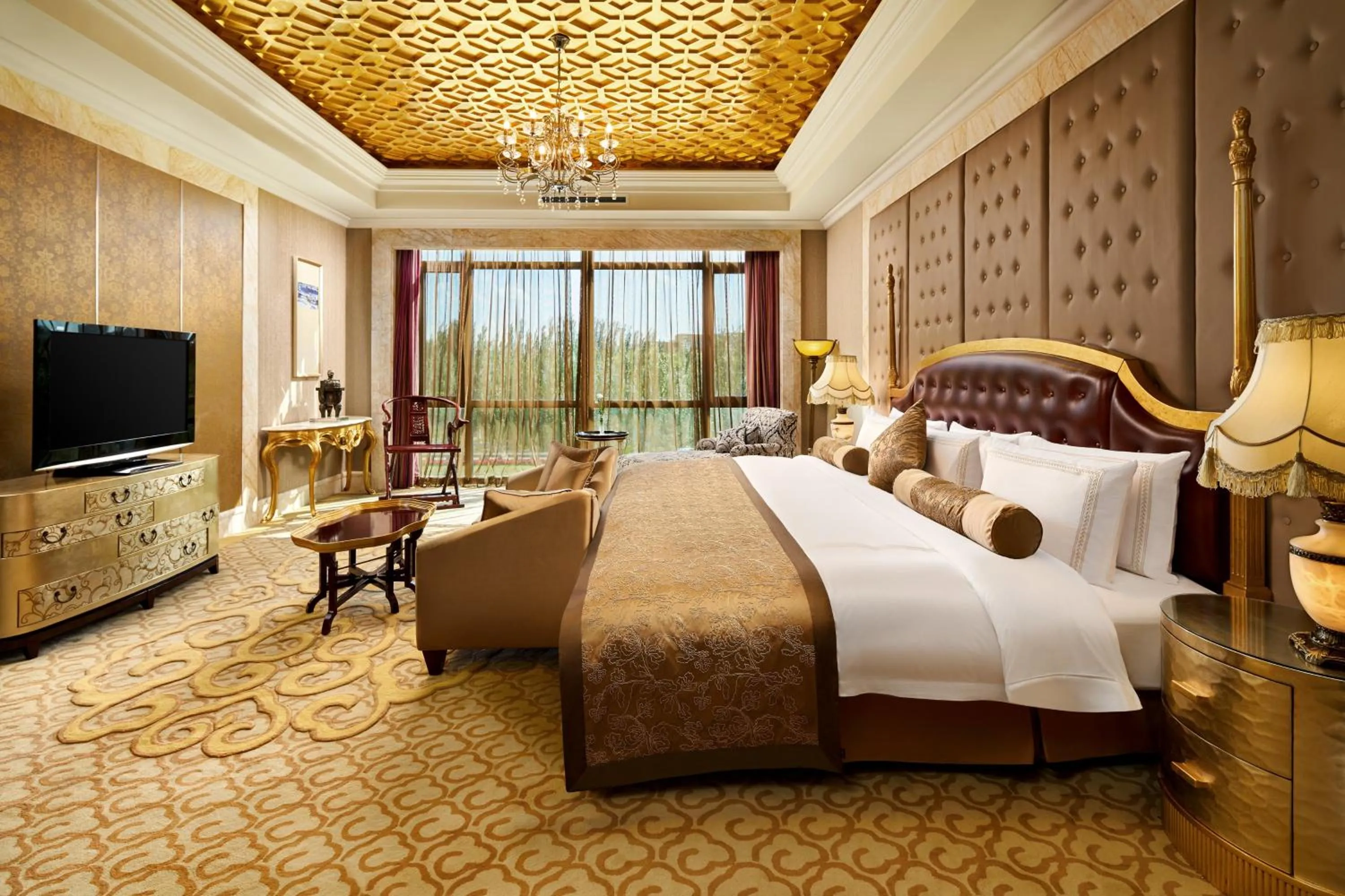 Bedroom in Crowne Plaza Ordos, an IHG Hotel