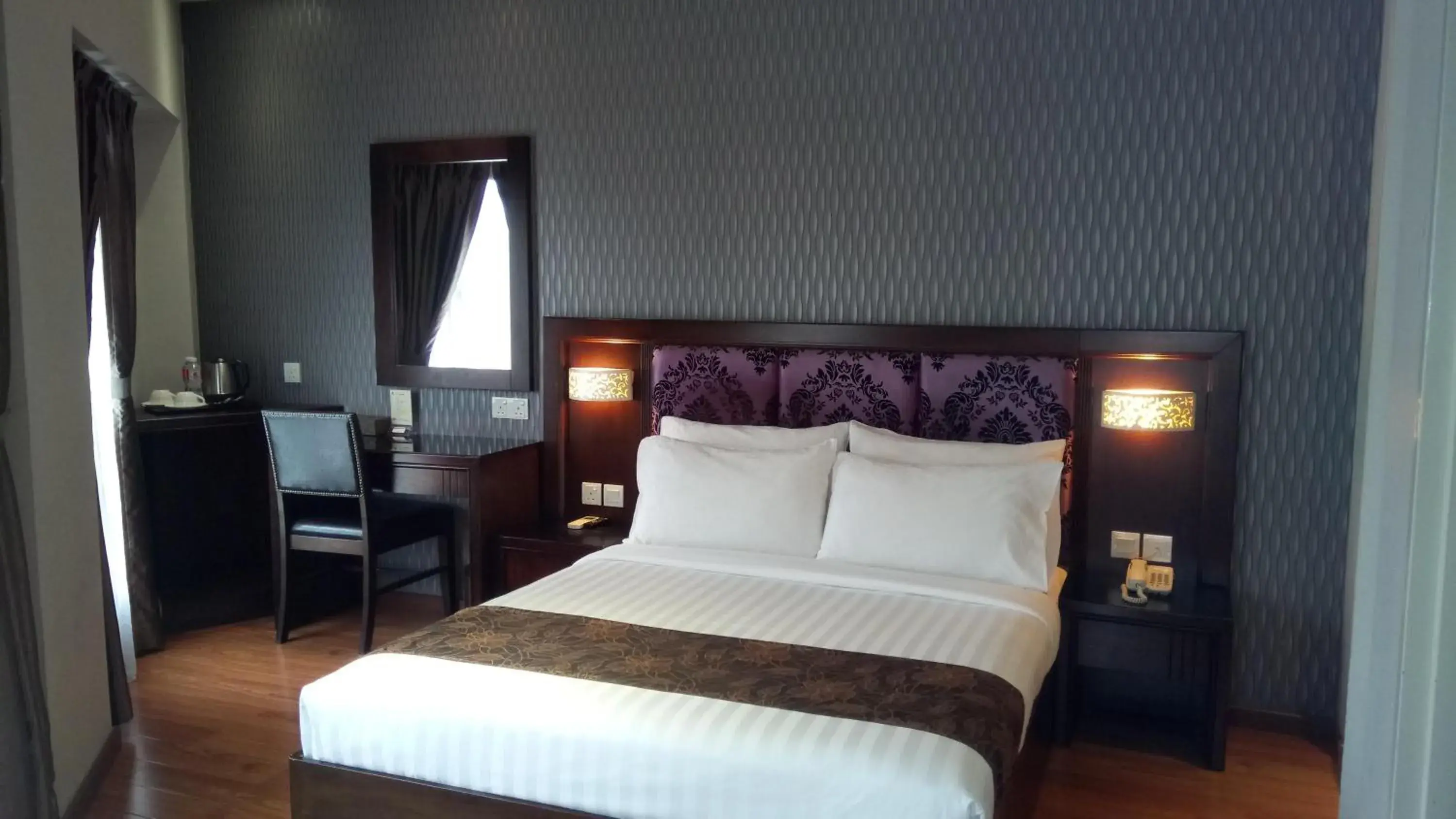 Superior Queen Room in Castello Hotel Superior Queen Room in Castello Hotel