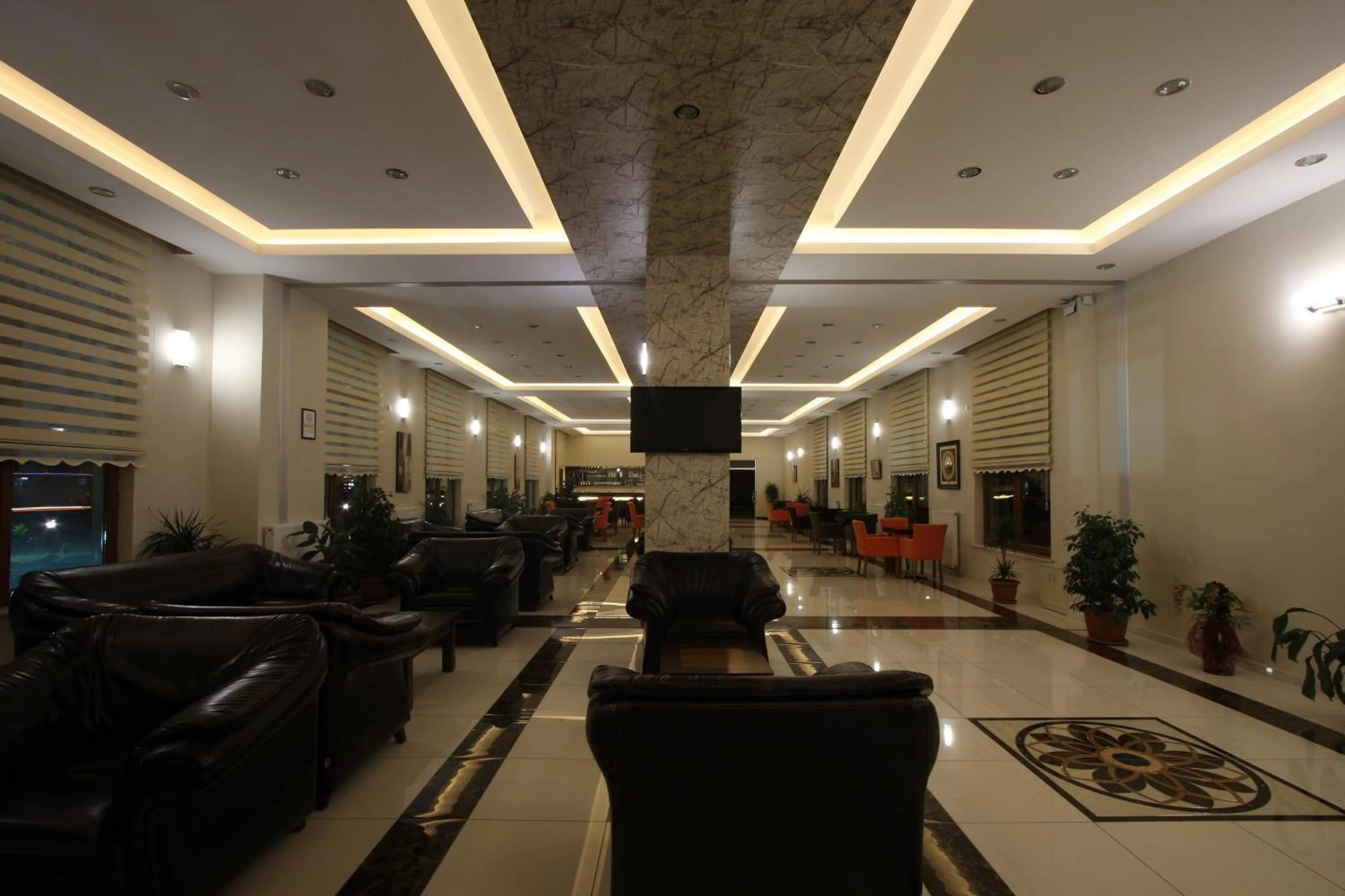 Lobby or reception in Royal Bilgic Hotel