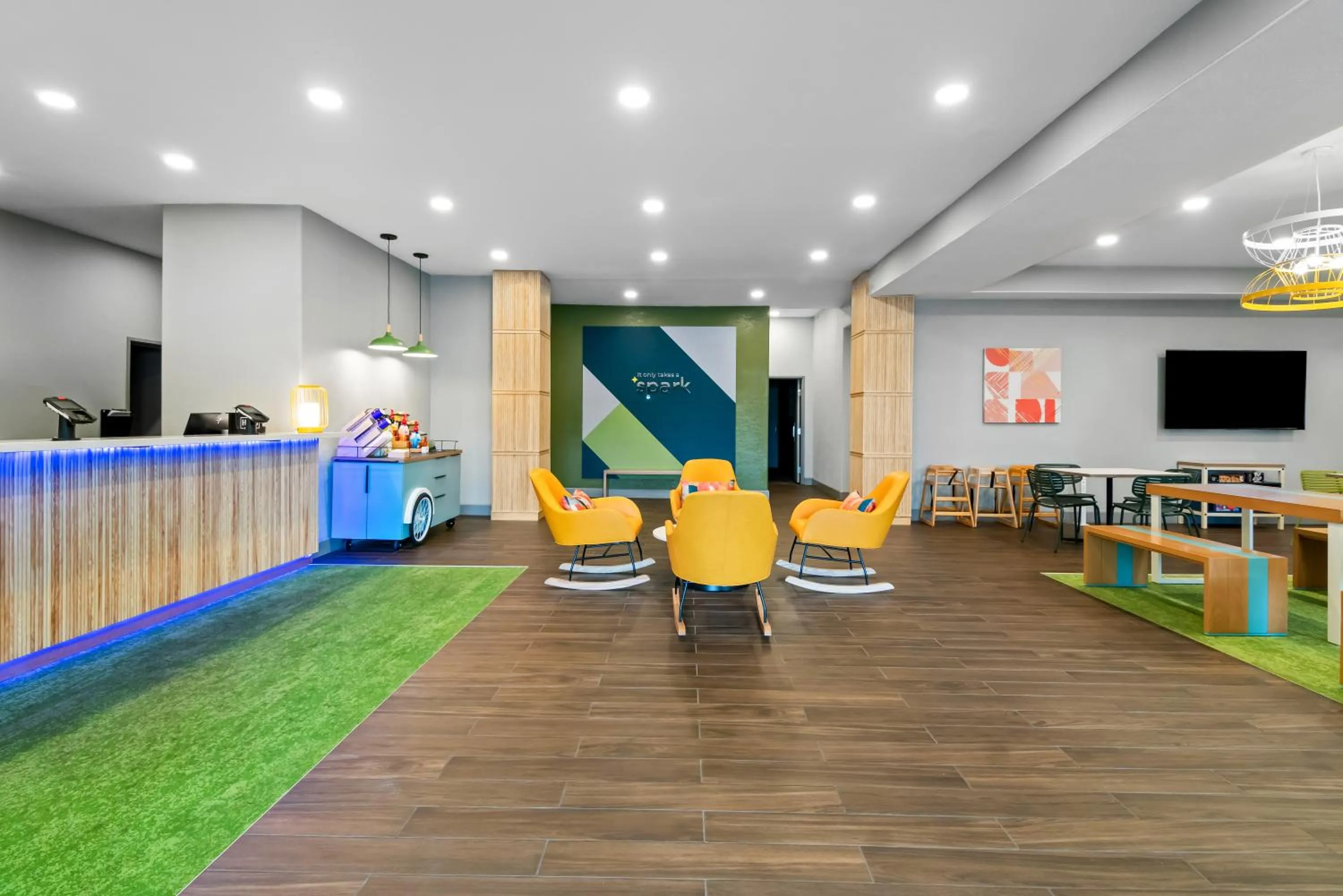 Seating area in Nature Inn & Suites