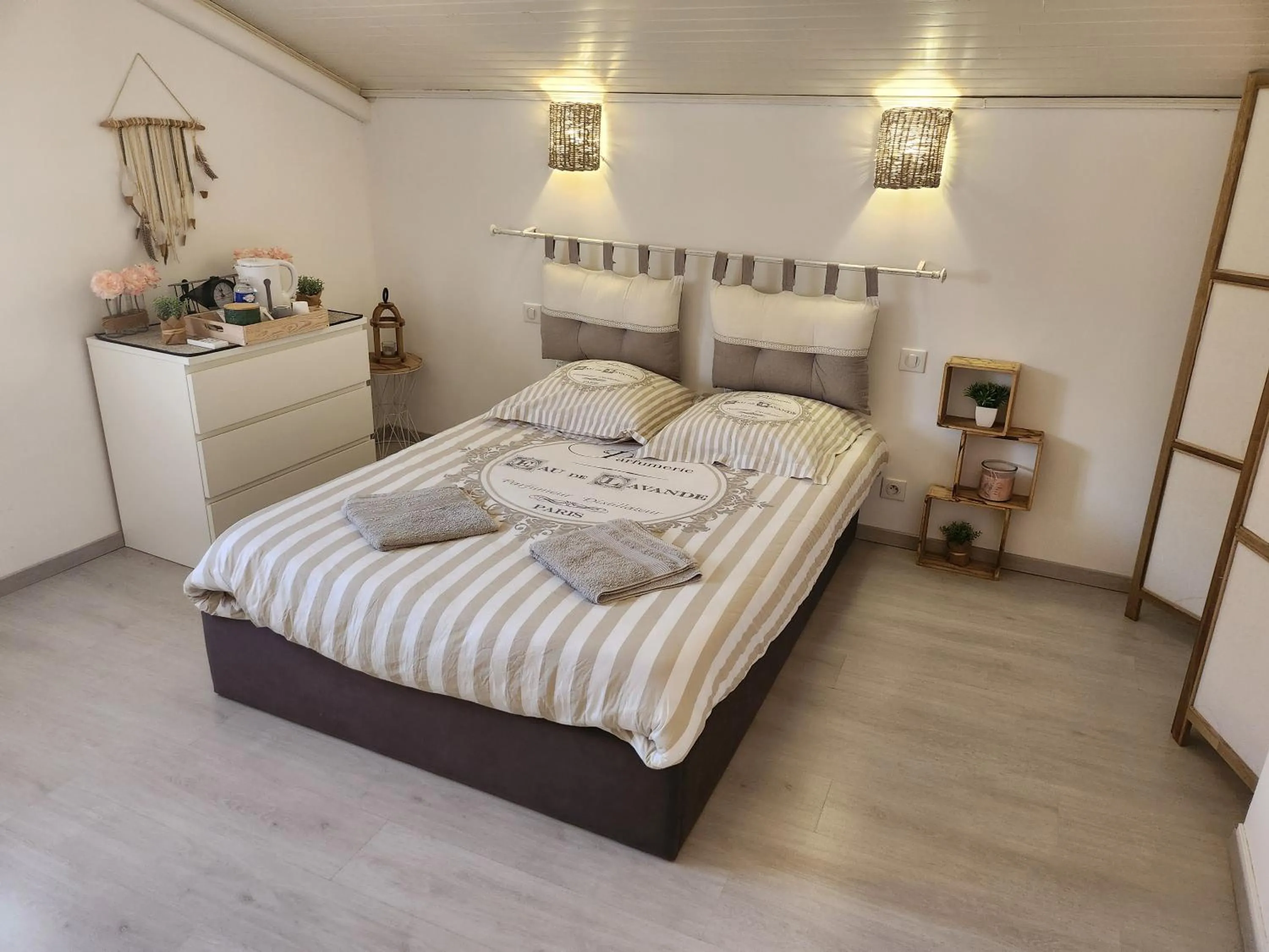 Bedroom, Bed in La villa de Fleury