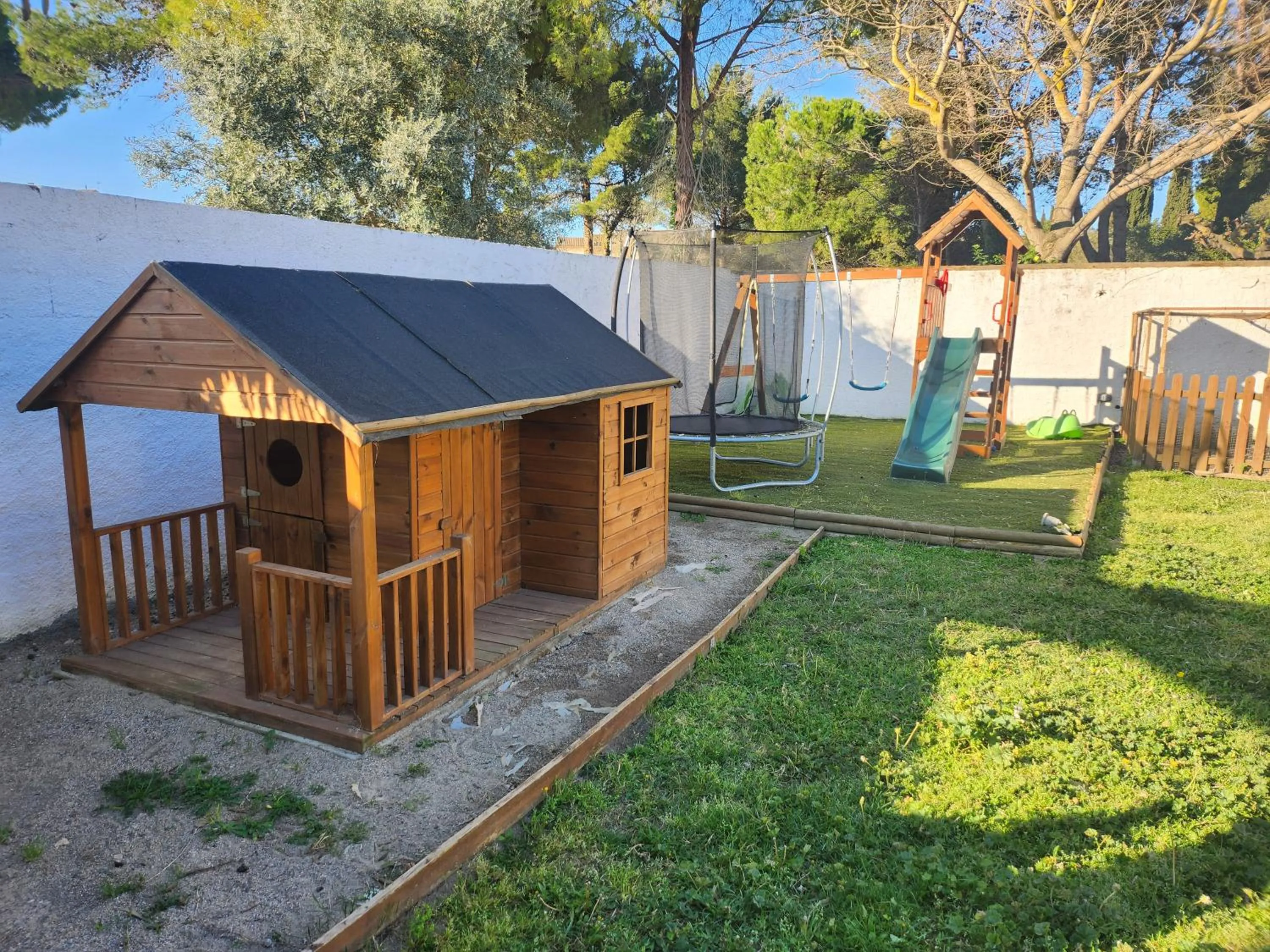 Children play ground in La villa de Fleury