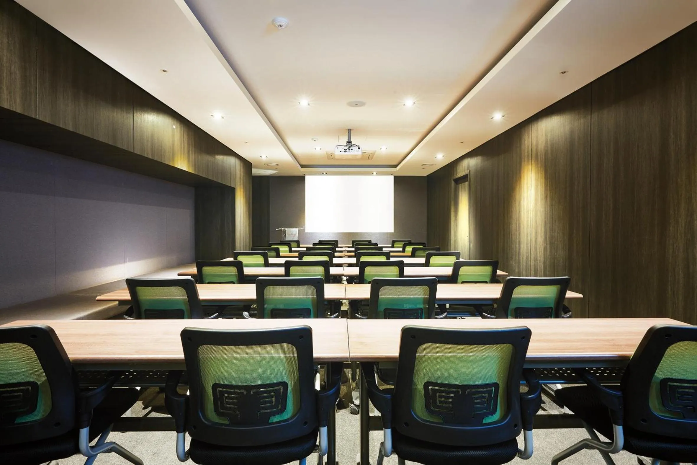 Traum Valley Hotel - formerly jeongseon intoraon hotel