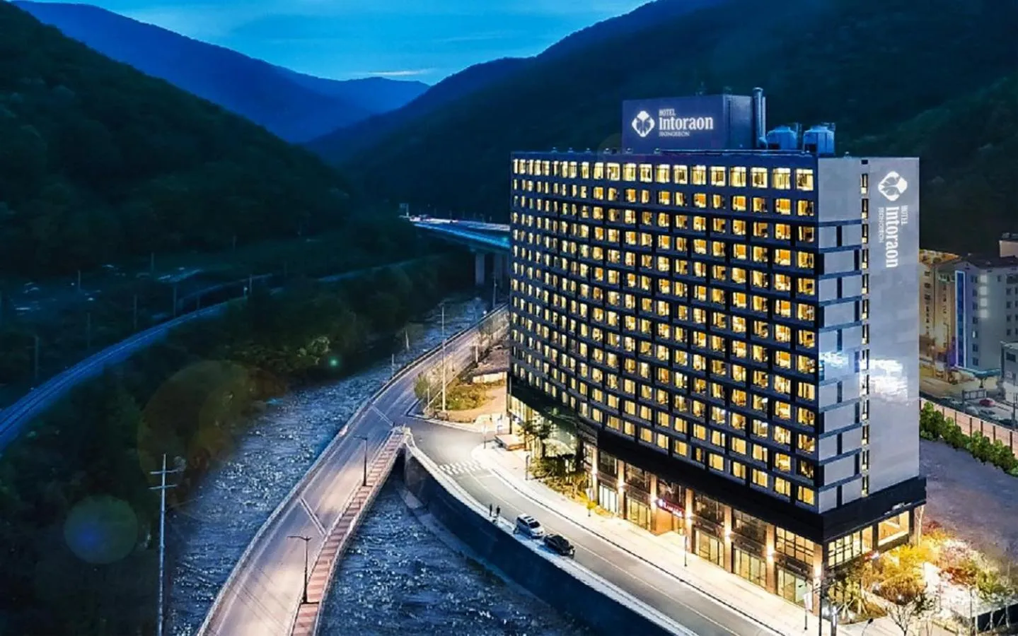 Traum Valley Hotel - formerly jeongseon intoraon hotel