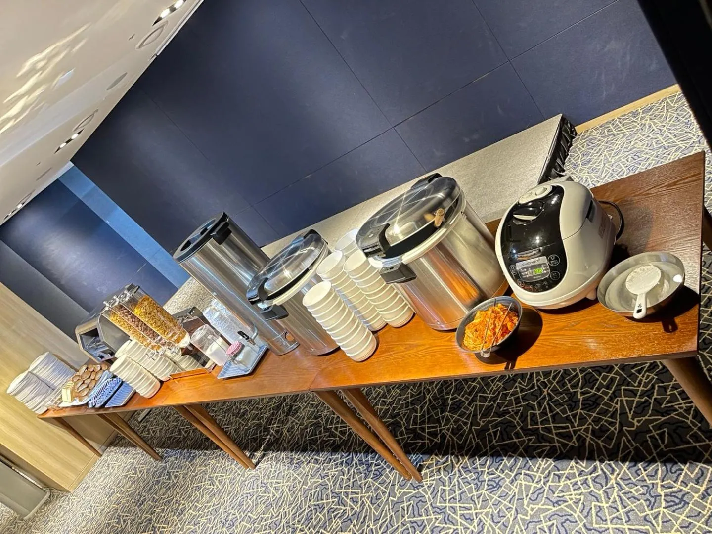 Traum Valley Hotel - formerly jeongseon intoraon hotel