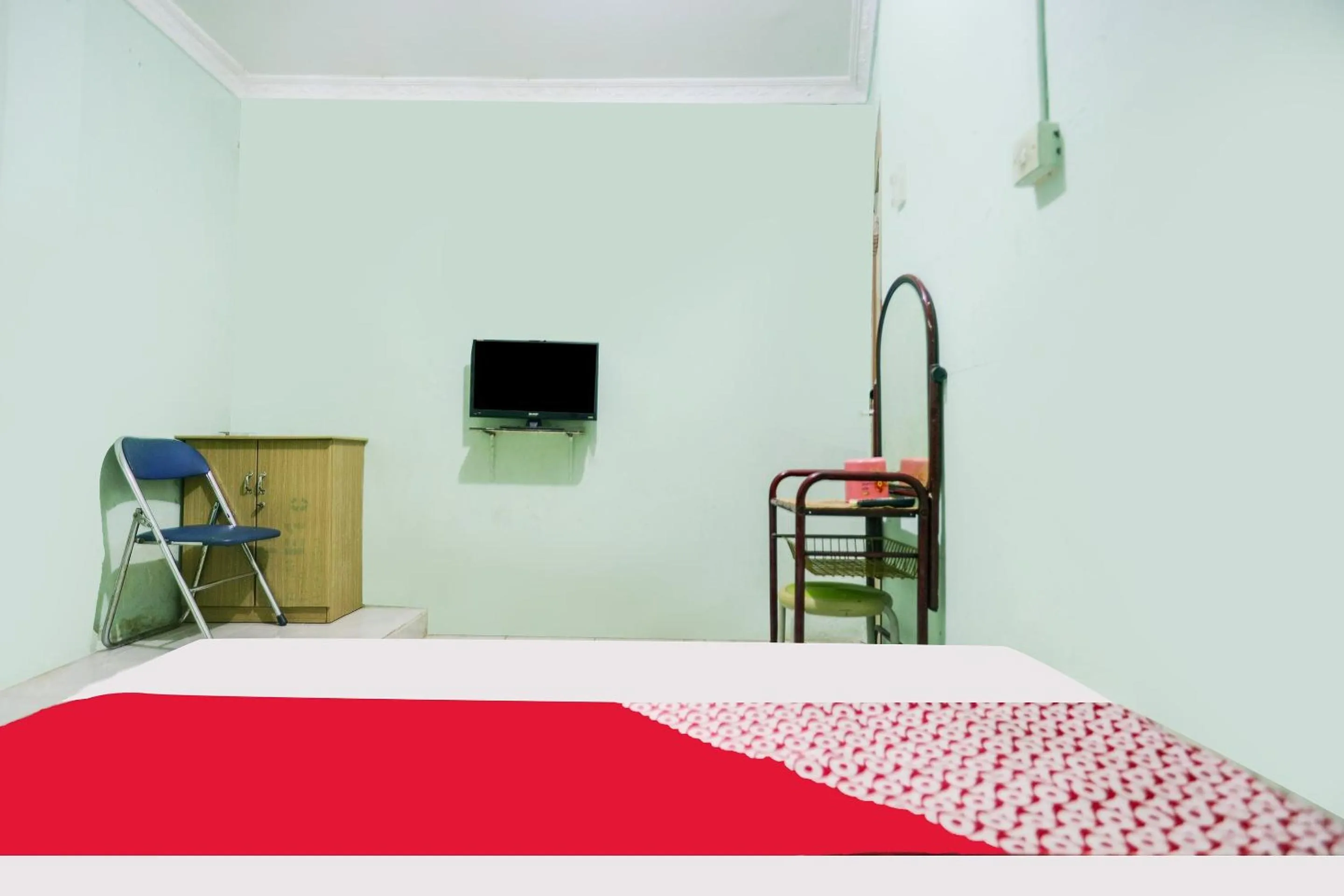 Bedroom, Bed in Hotel O Rajawali Inn