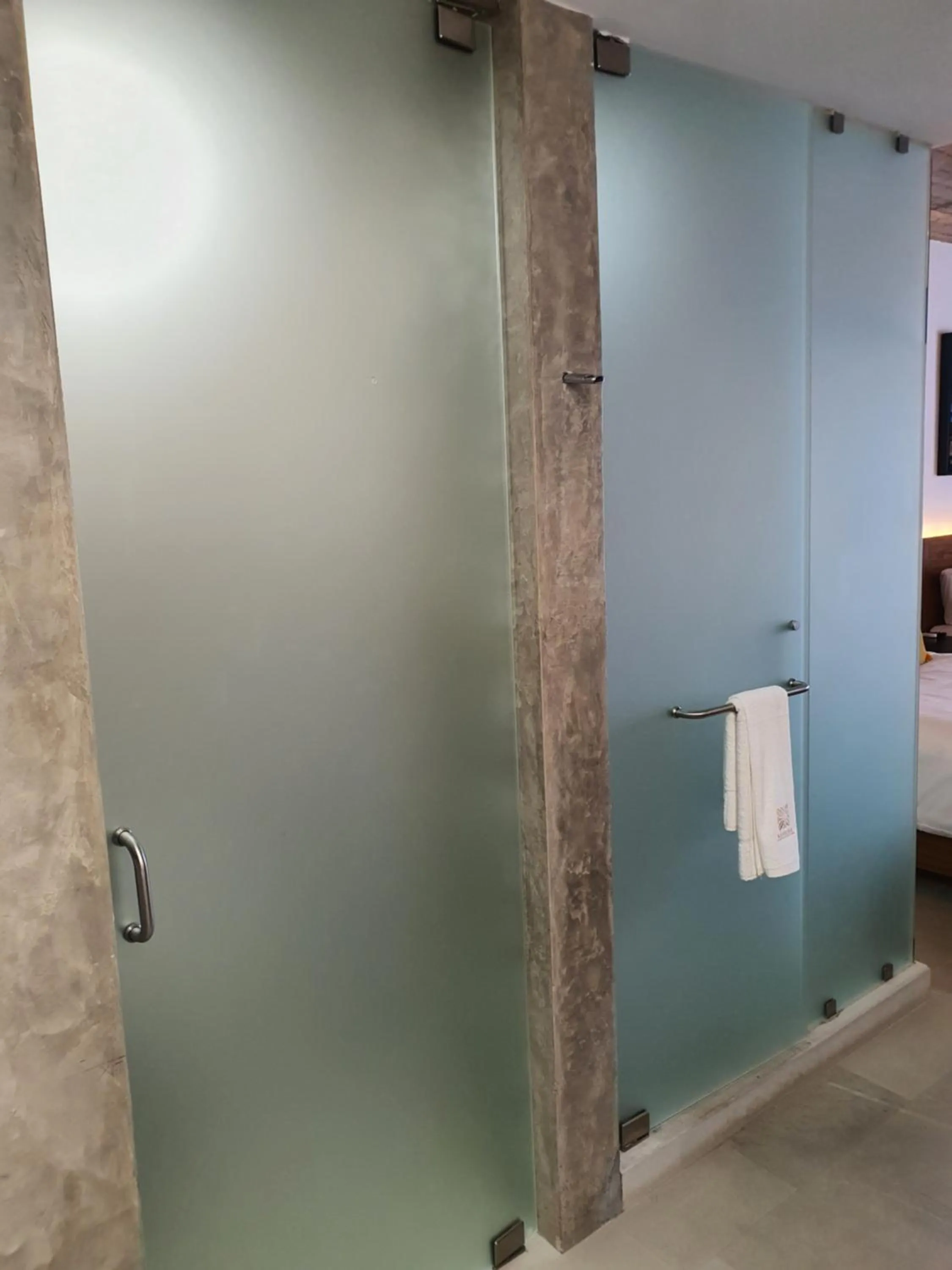 Shower in Ximena Hotel Boutique