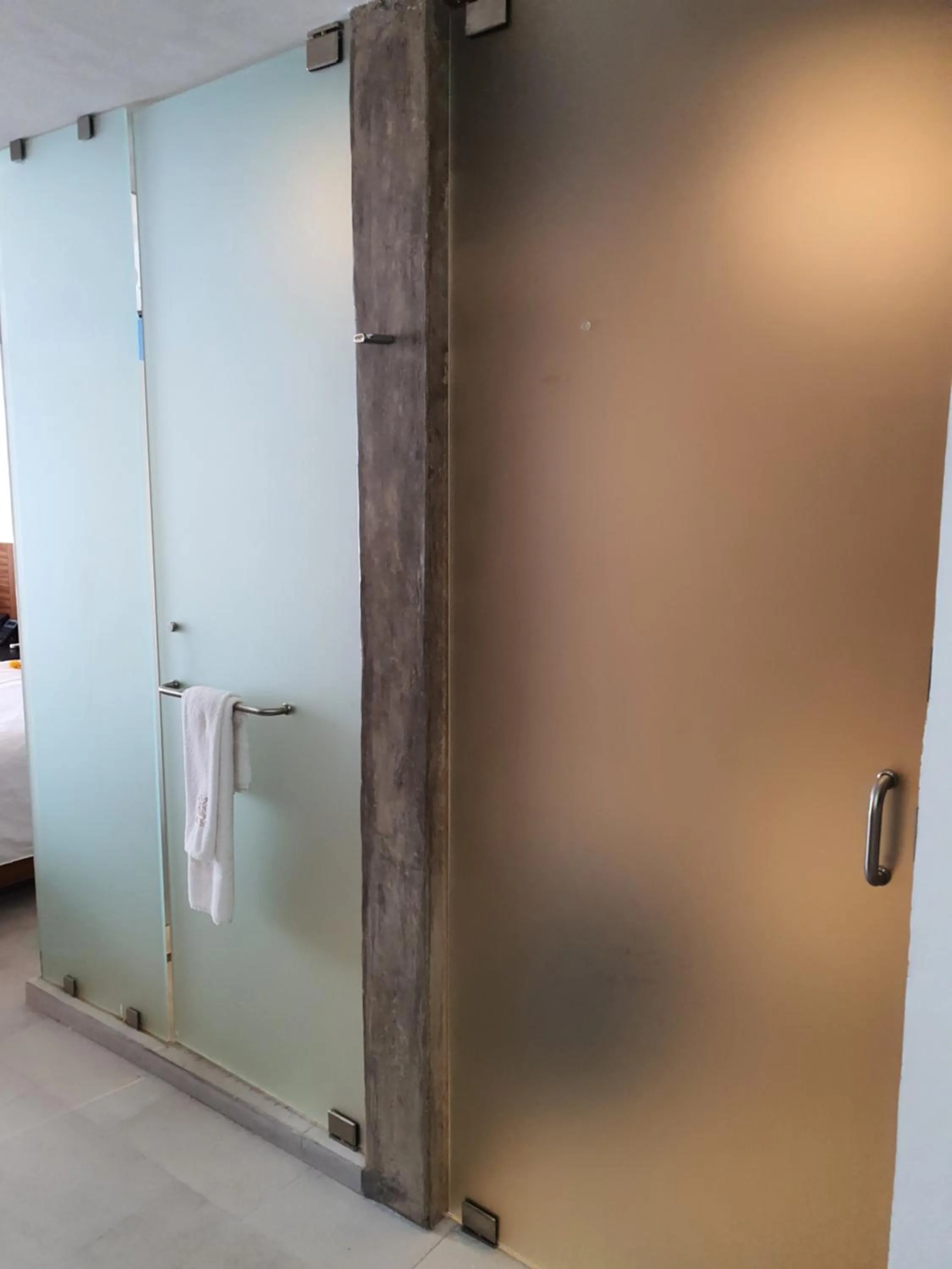 Shower in Ximena Hotel Boutique