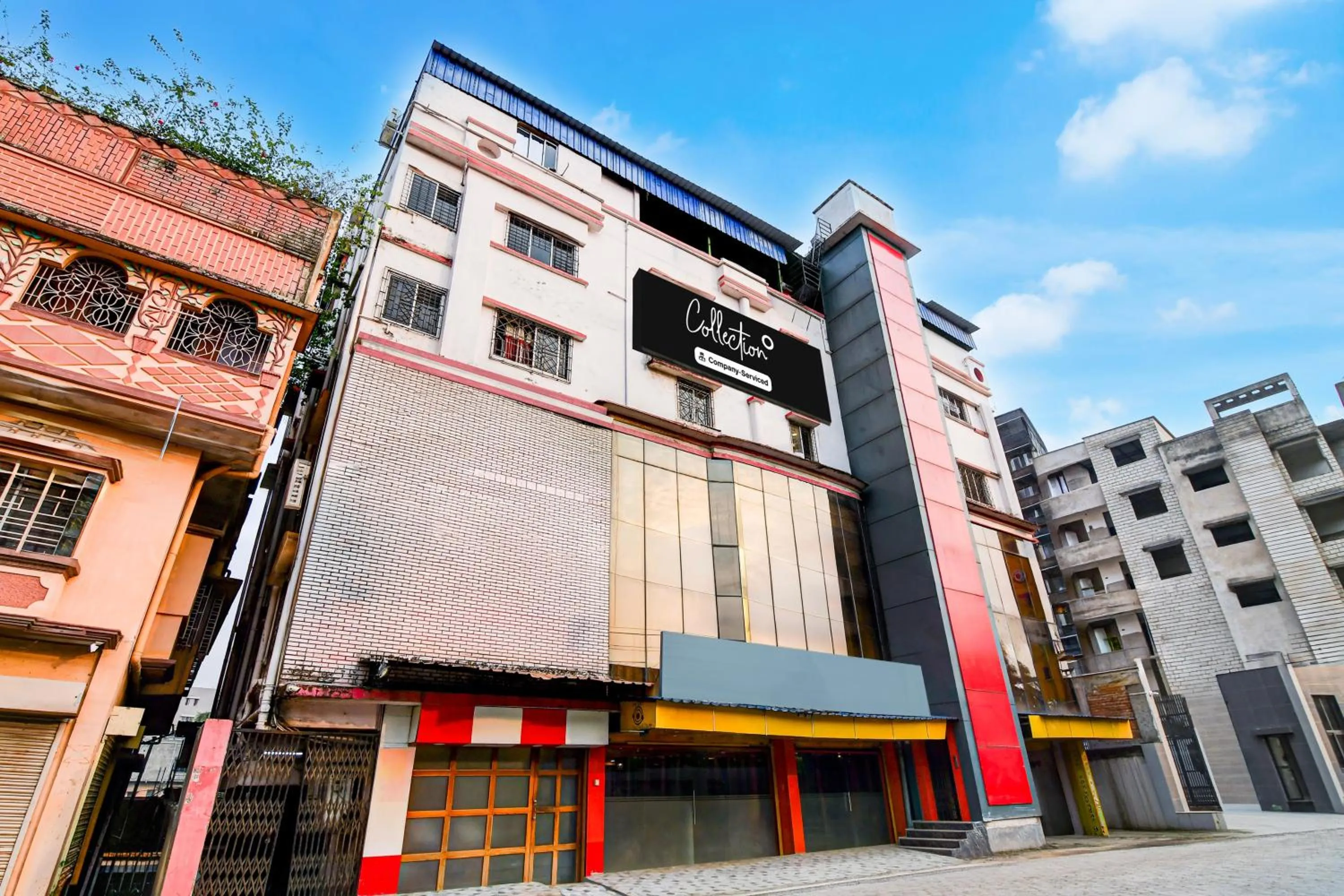 Facade/entrance in Super Collection O NSCB Airport Kolkata Formerly Red Stone