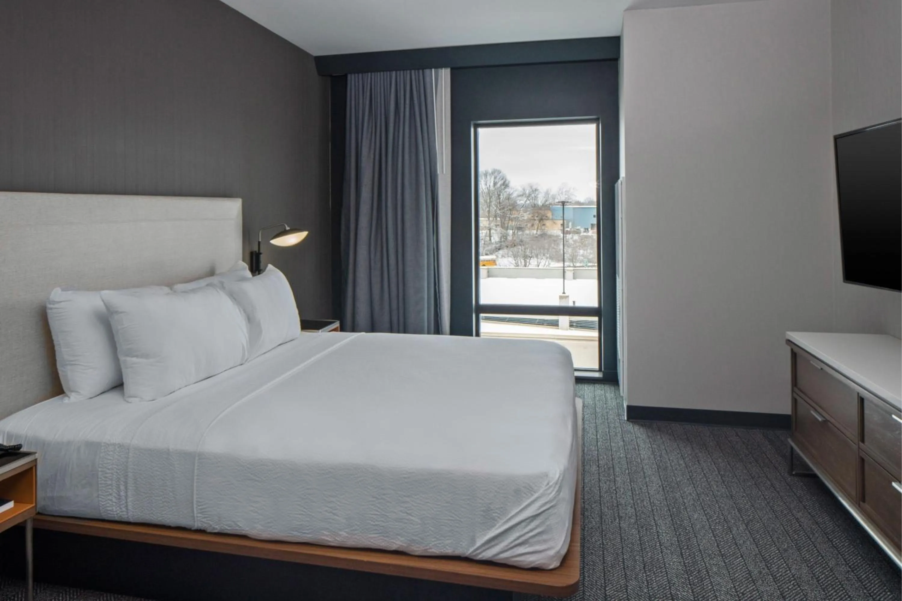 Bedroom, Bed in Courtyard by Marriott Jefferson City