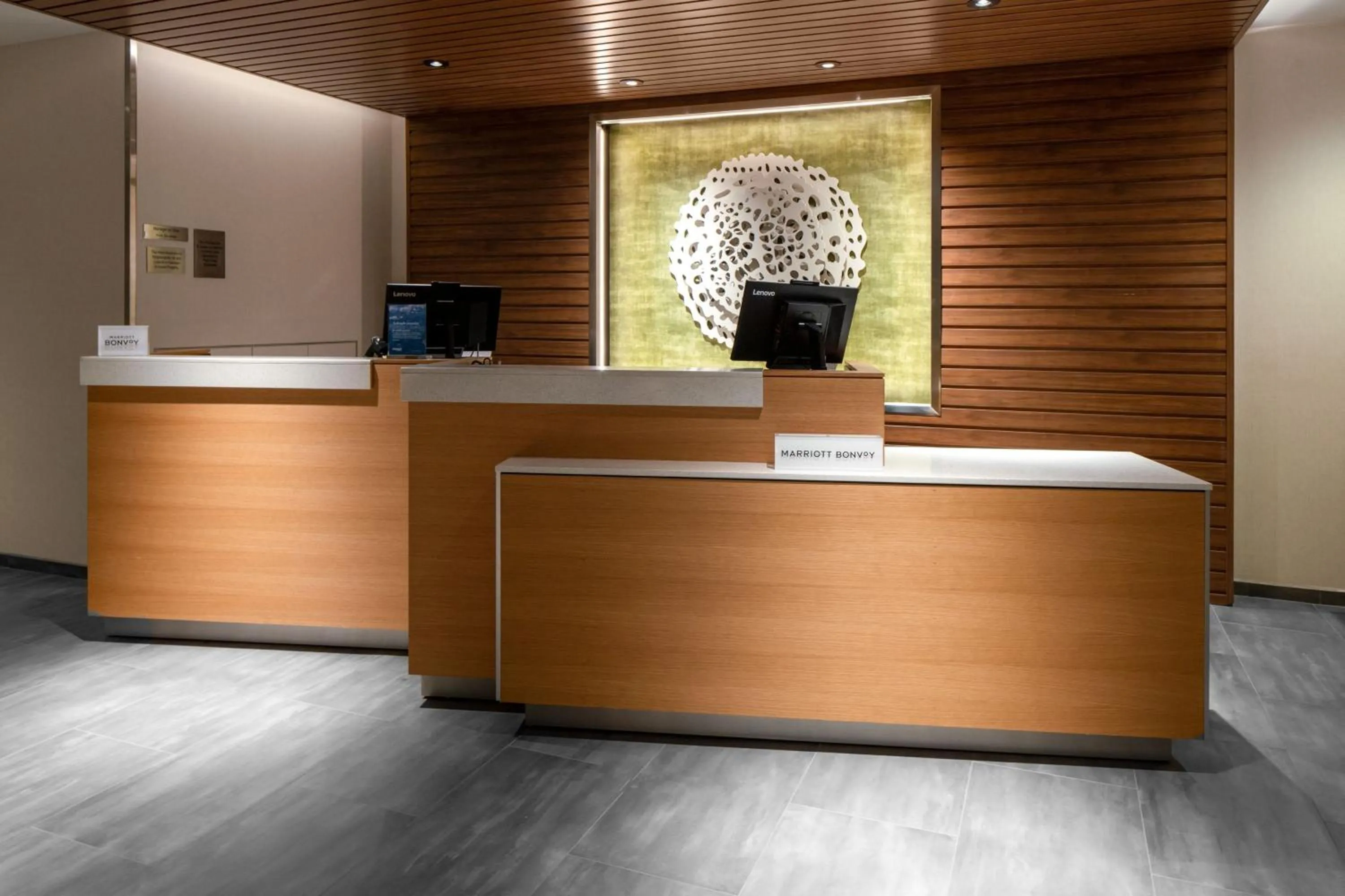 Lobby or reception in Fairfield by Marriott Inn & Suites Somerset