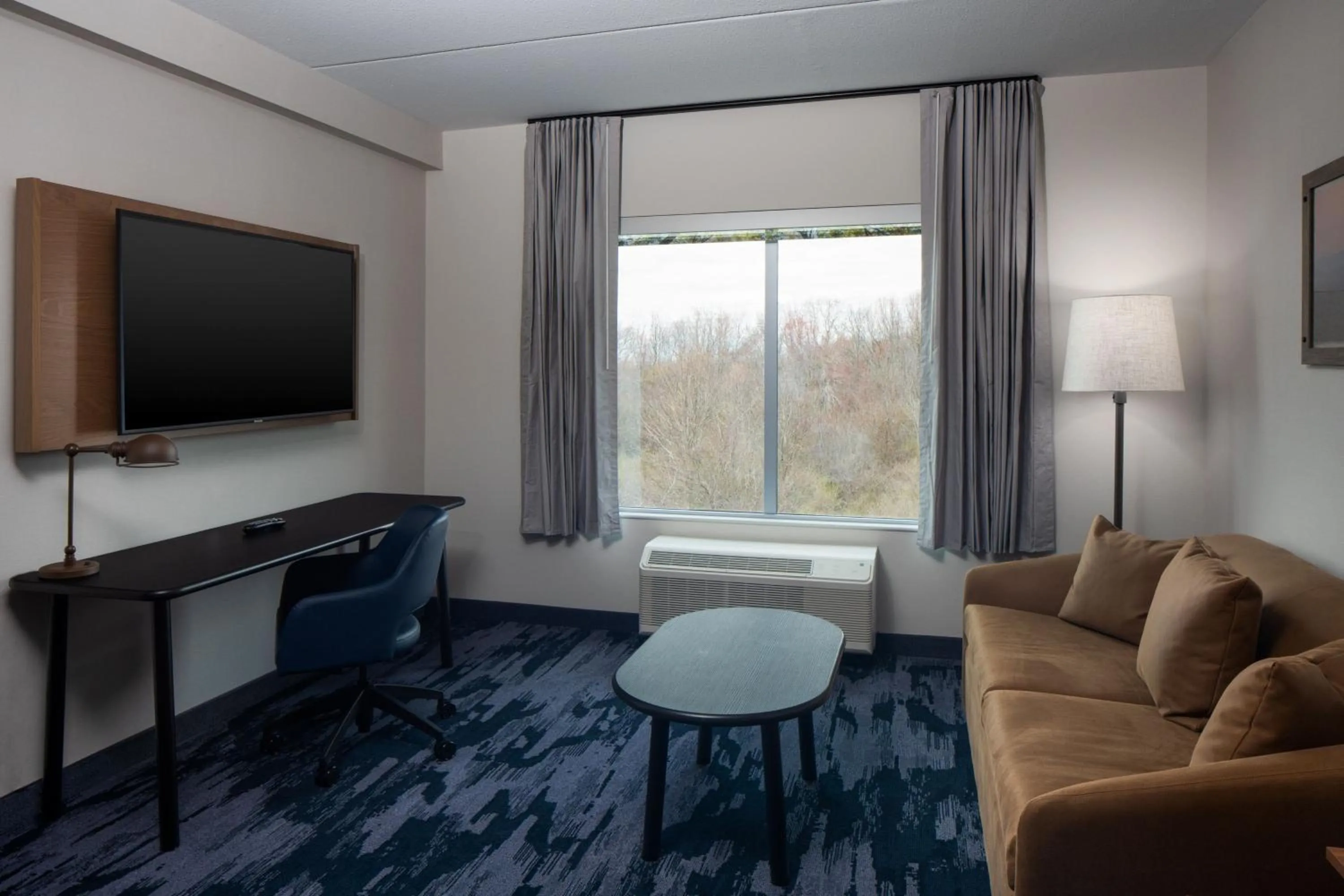 Living room in Fairfield by Marriott Inn & Suites Somerset