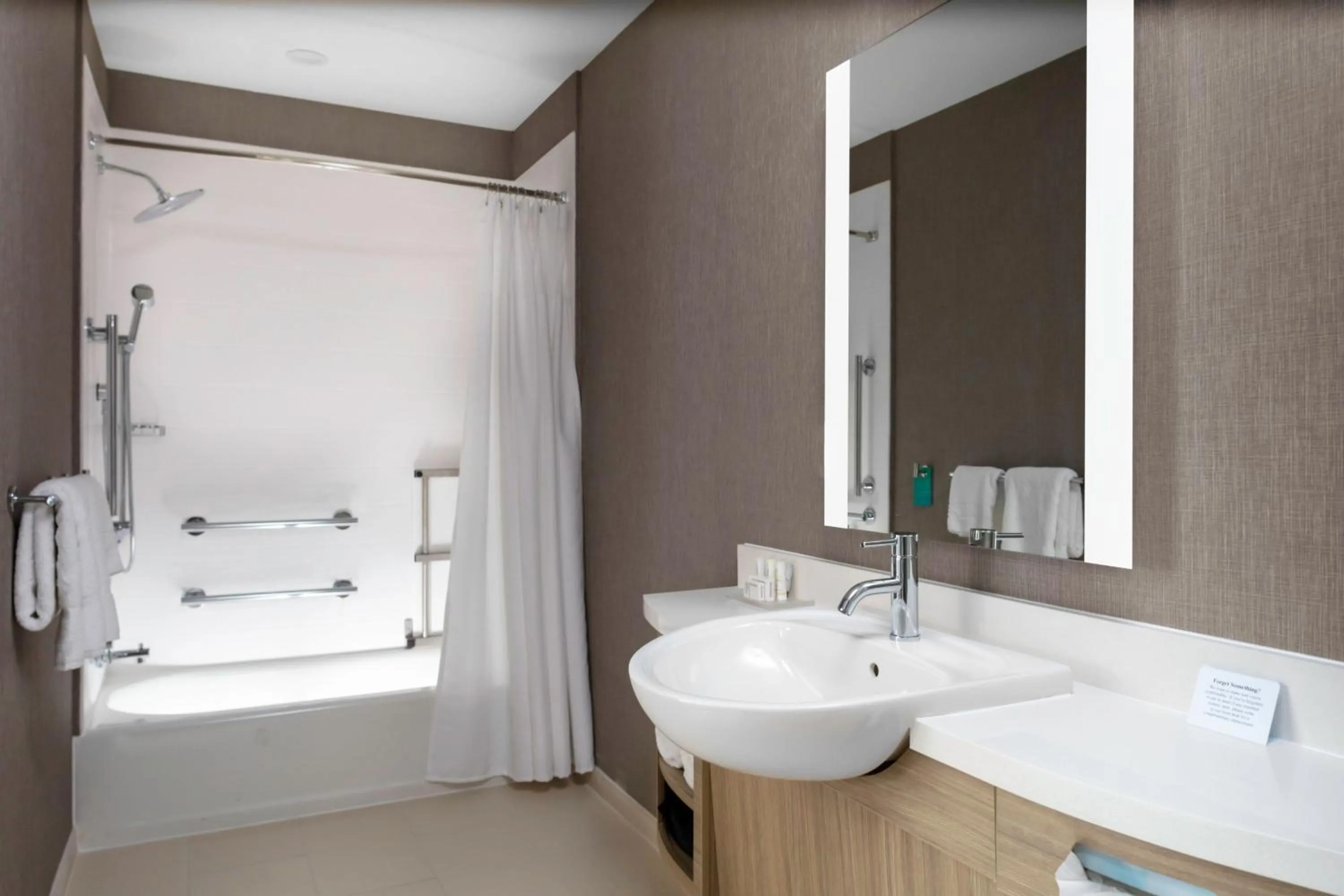 Bathroom in SpringHill Suites Kansas City Airport