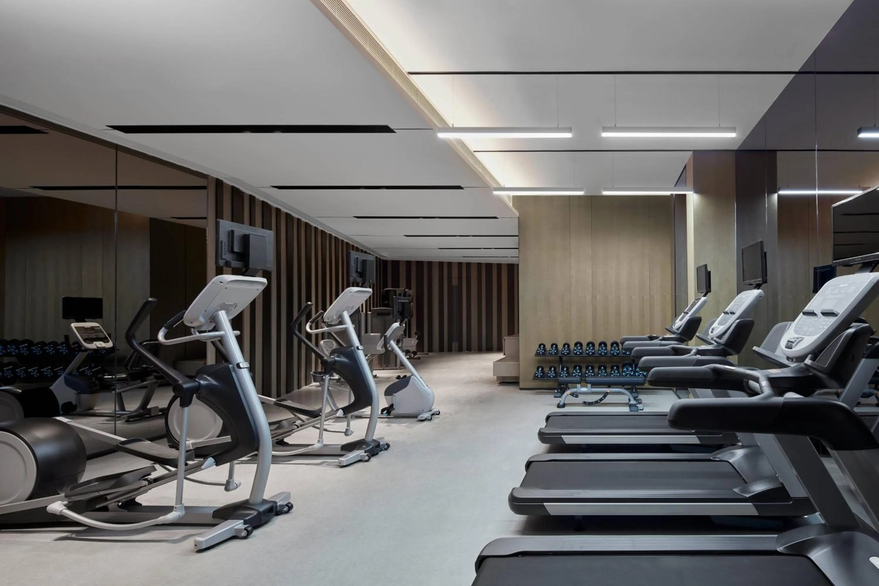 Fitness centre/facilities in Shanghai Marriott Hotel Pudong South