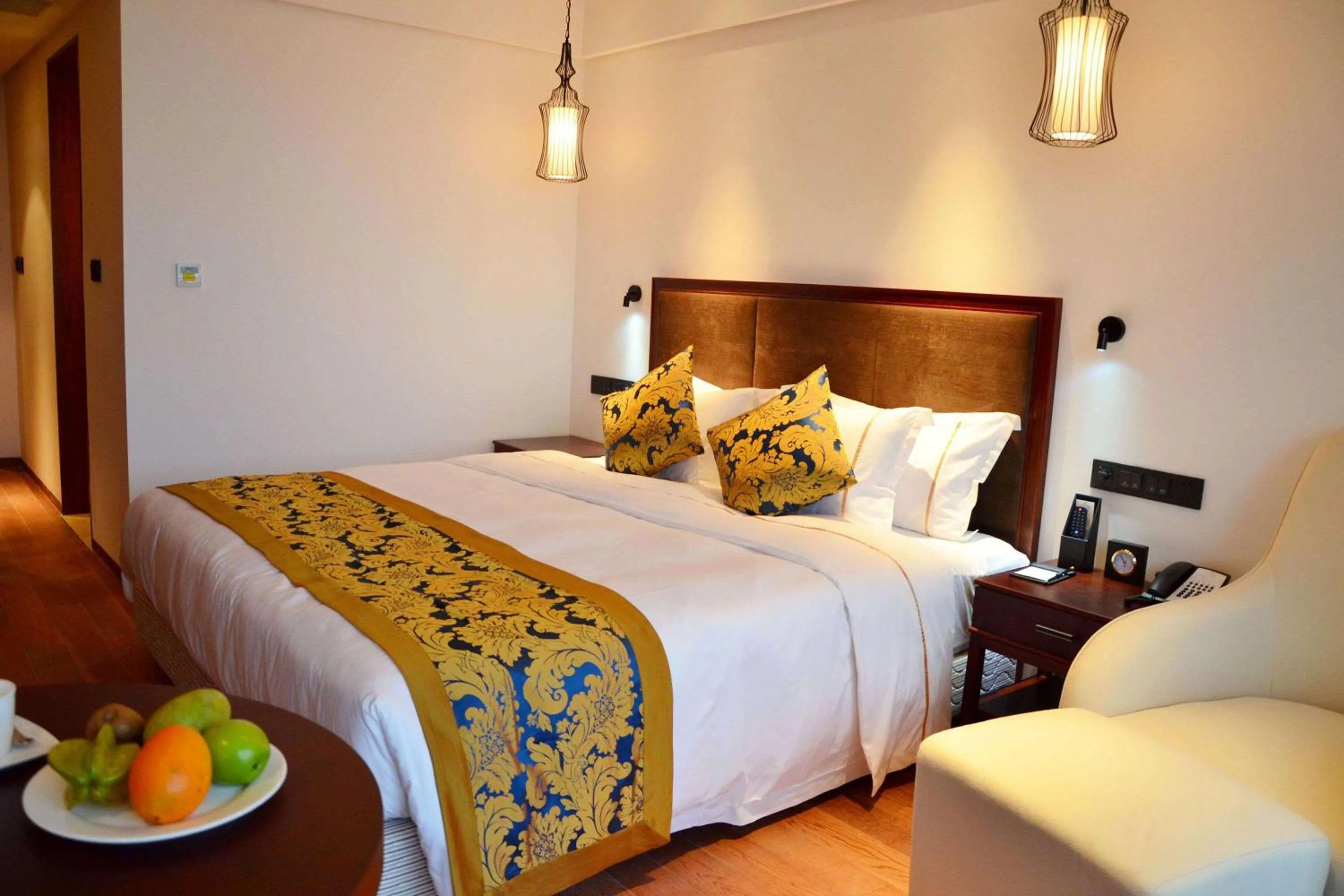 Photo of the whole room, Bed in Wyndham Garden Lingshui