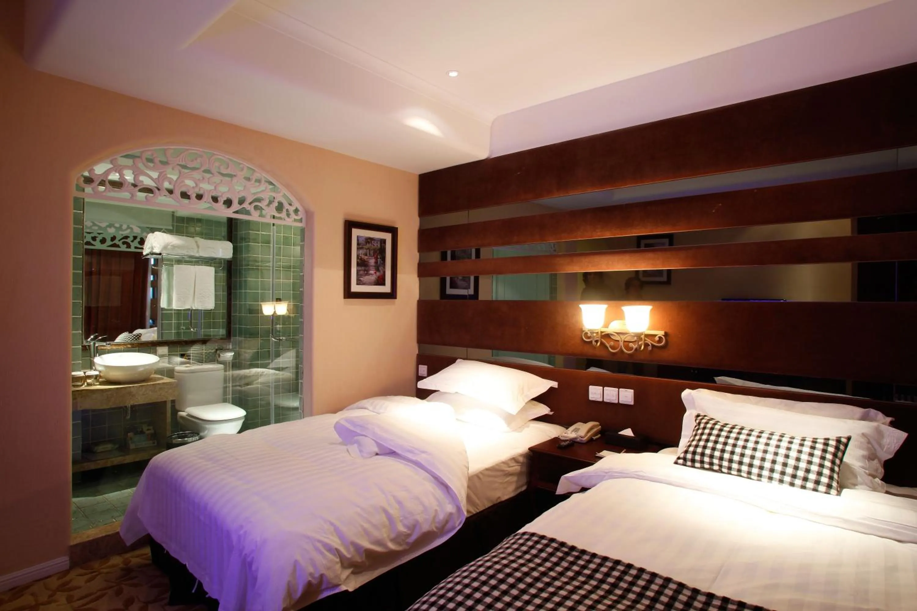 Bedroom, Bed in Aoting Garden Hotel