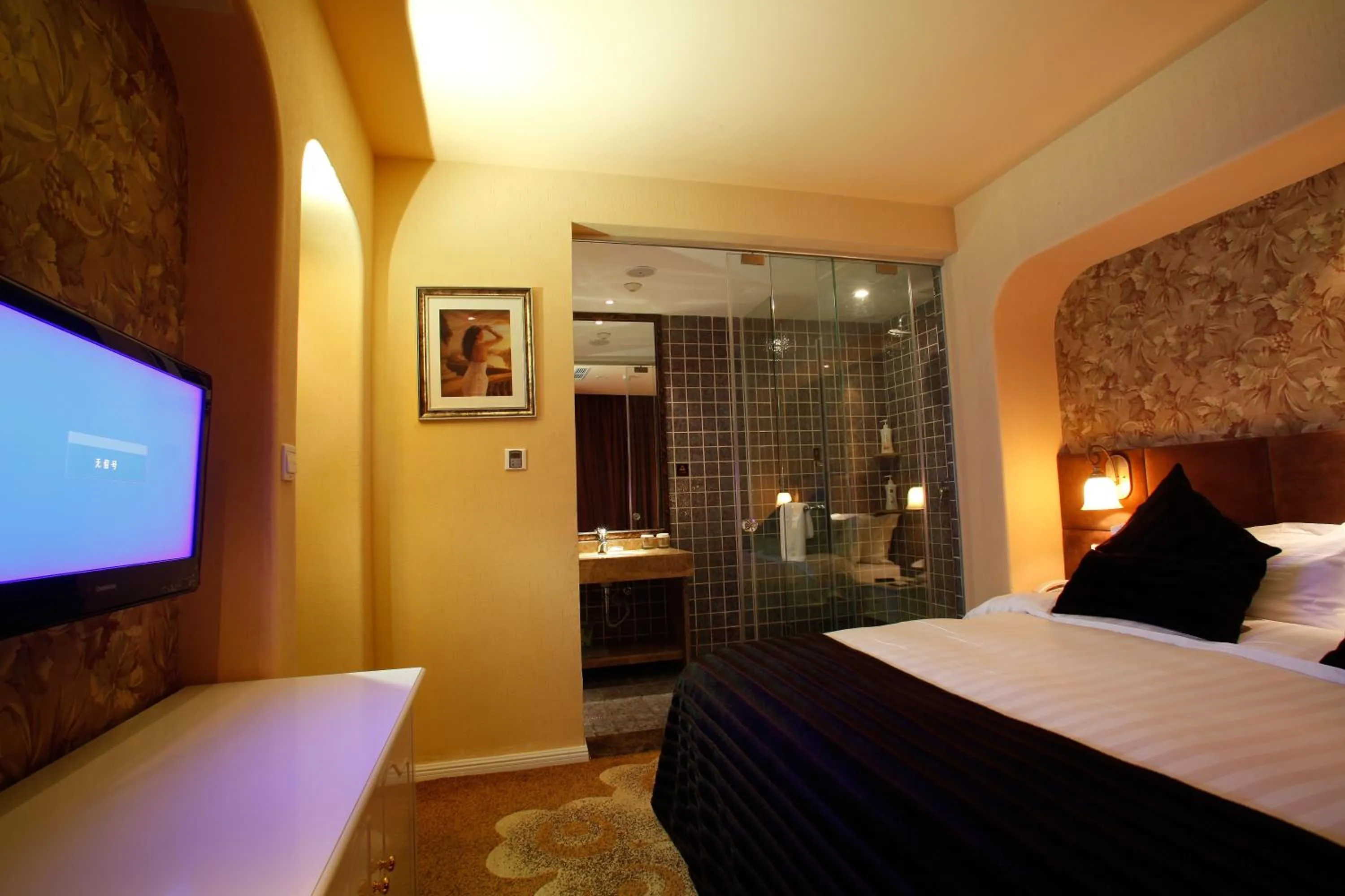 Decorative detail, Bed in Aoting Garden Hotel