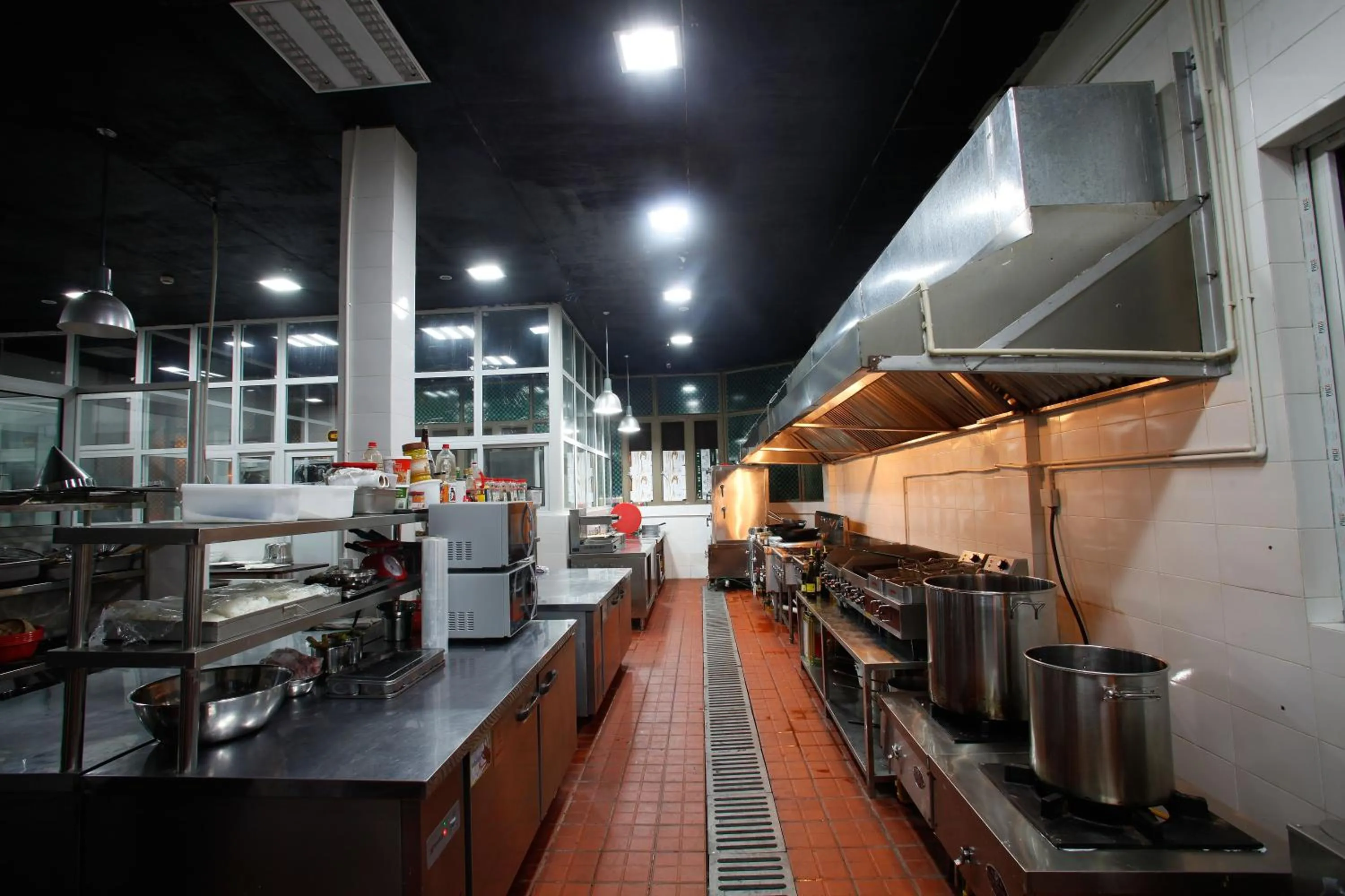 Restaurant/places to eat in Aoting Garden Hotel