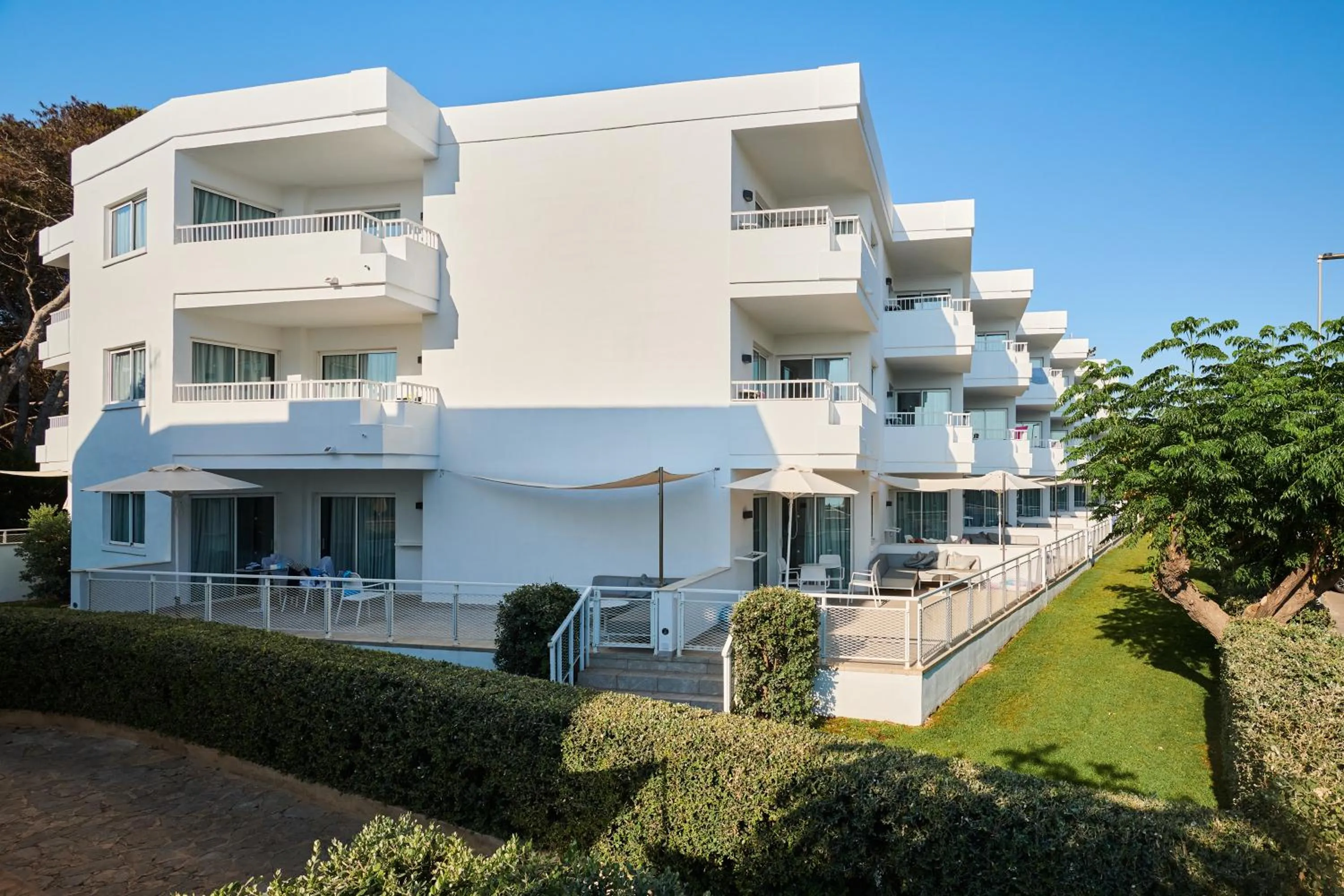 Property building in Hipotels Apartamentos Cala Bona