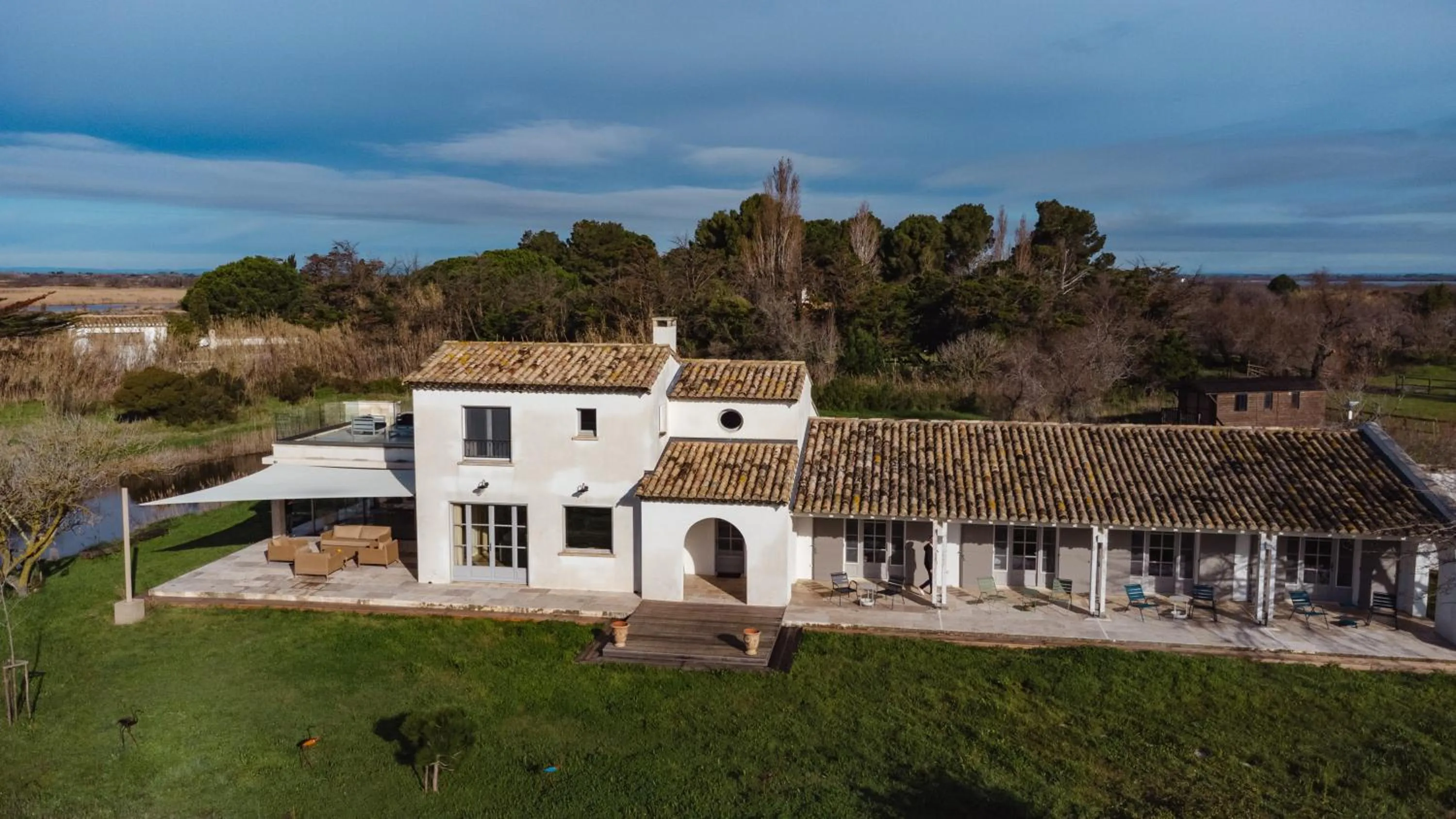 Property building in Mas du Couvin, maison d'hôtes en Camargue