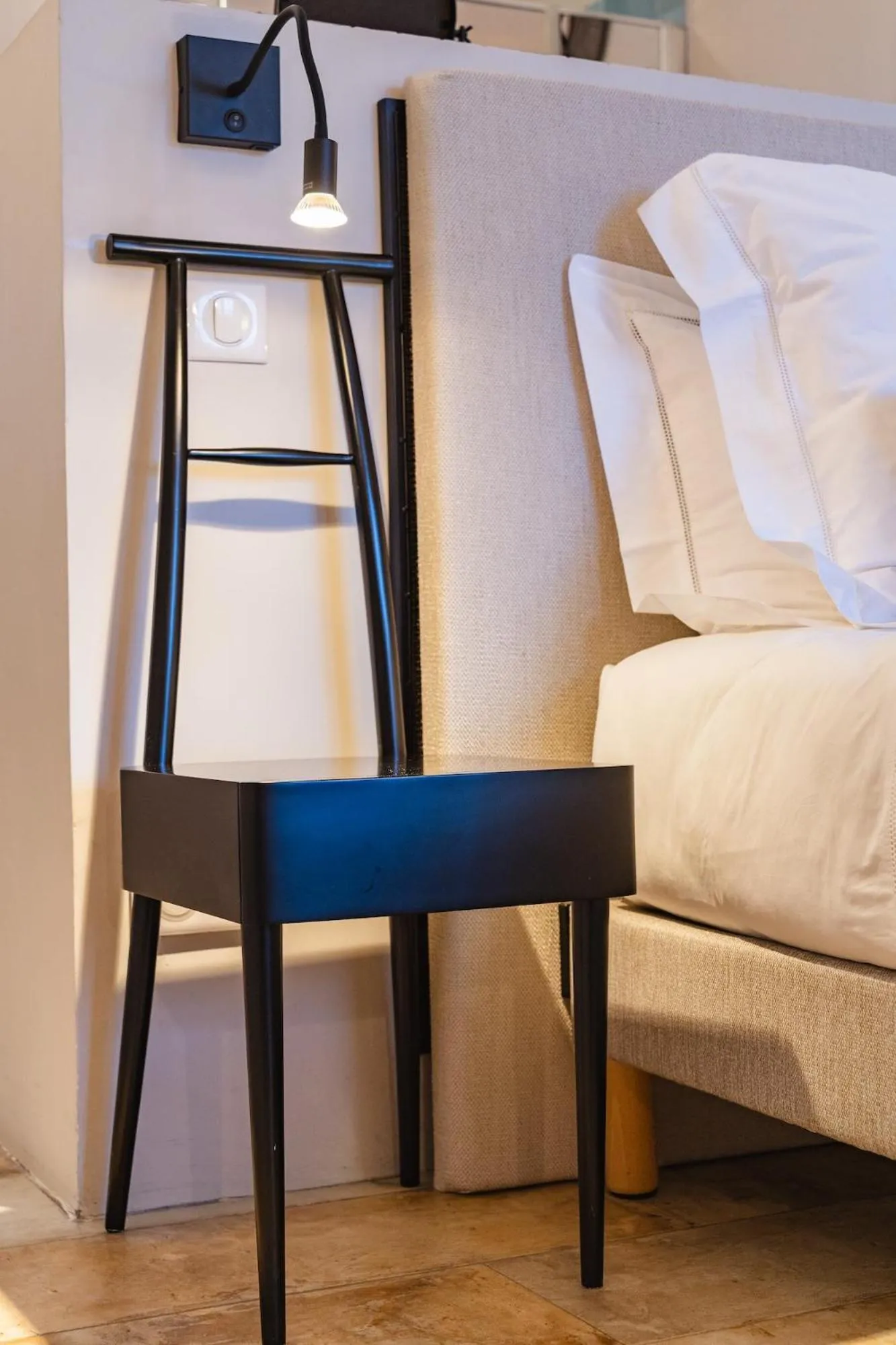 Decorative detail, Bed in Mas du Couvin, maison d'hôtes en Camargue